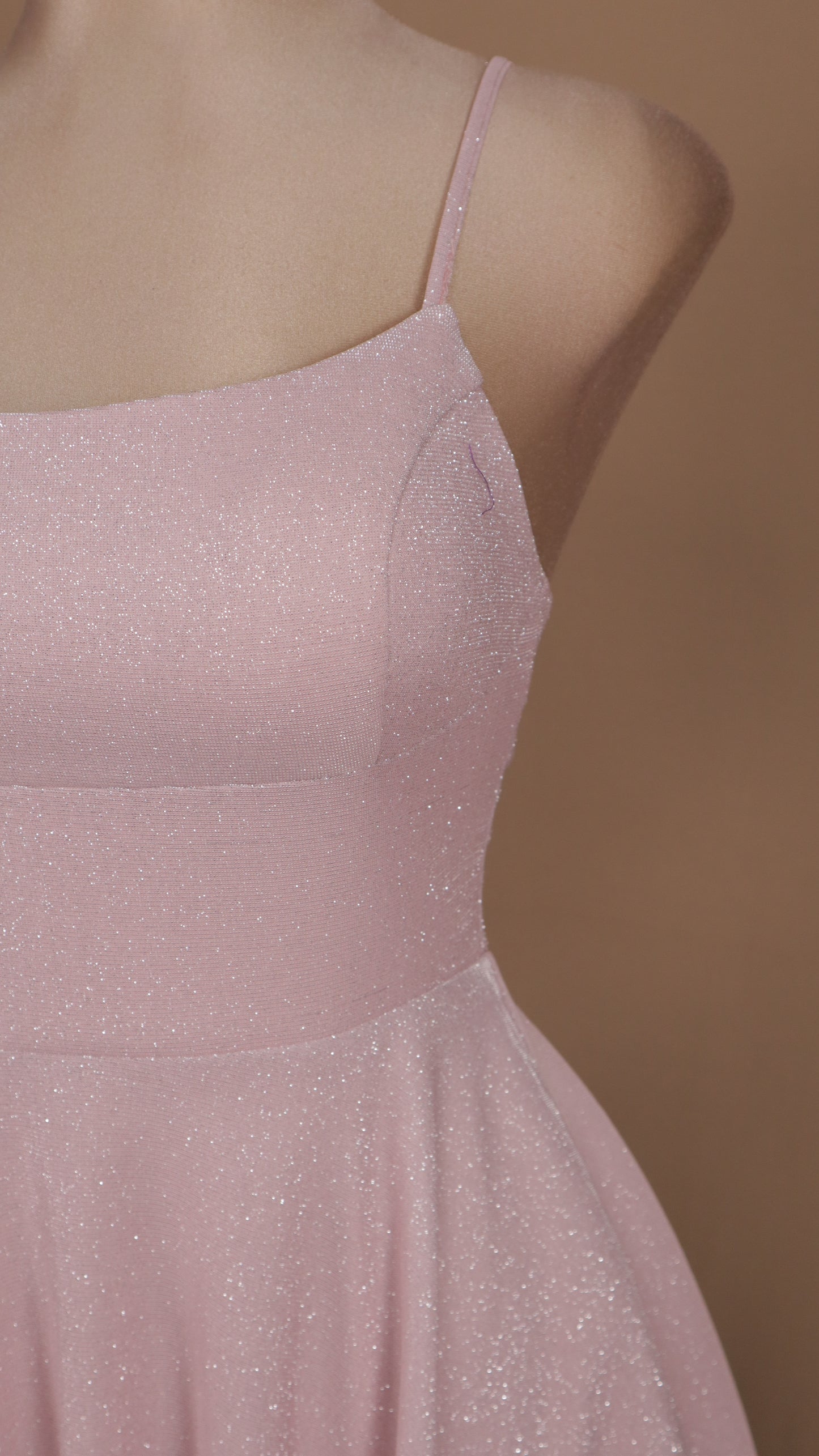 Vestido corto con falda circular
