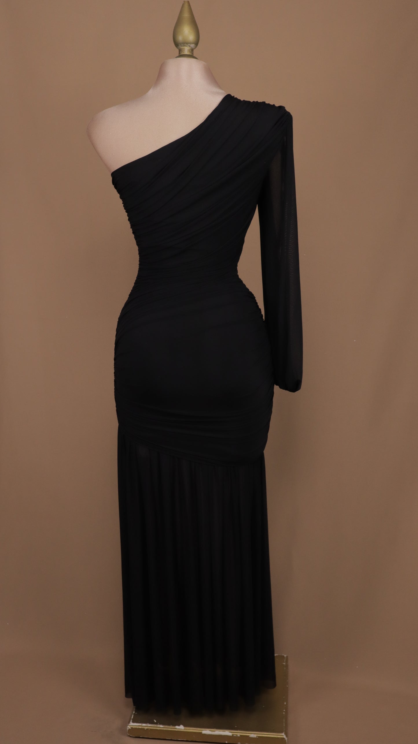 Vestido largo asimétrico manga larga