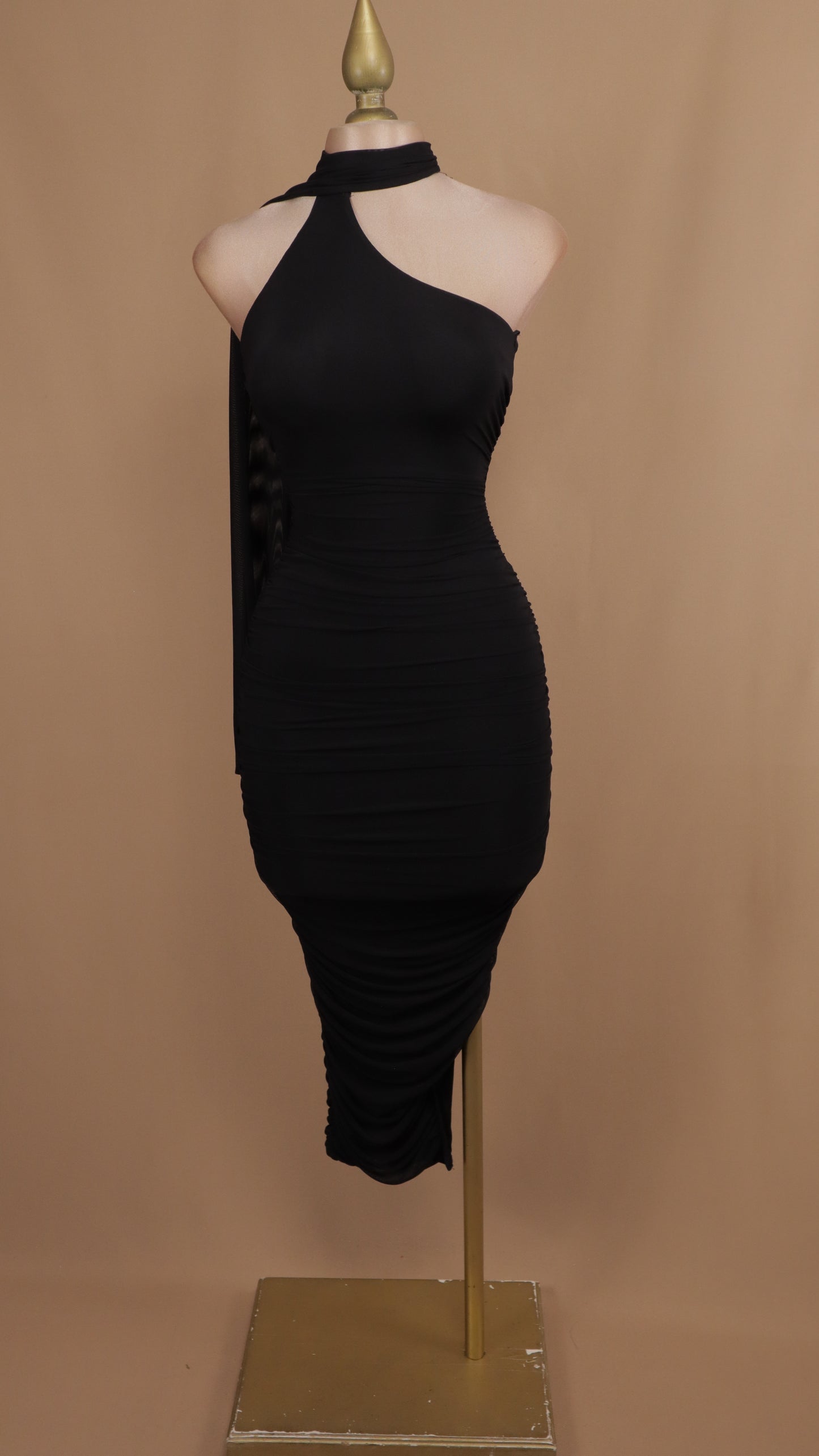 Vestido maxi cuello halter