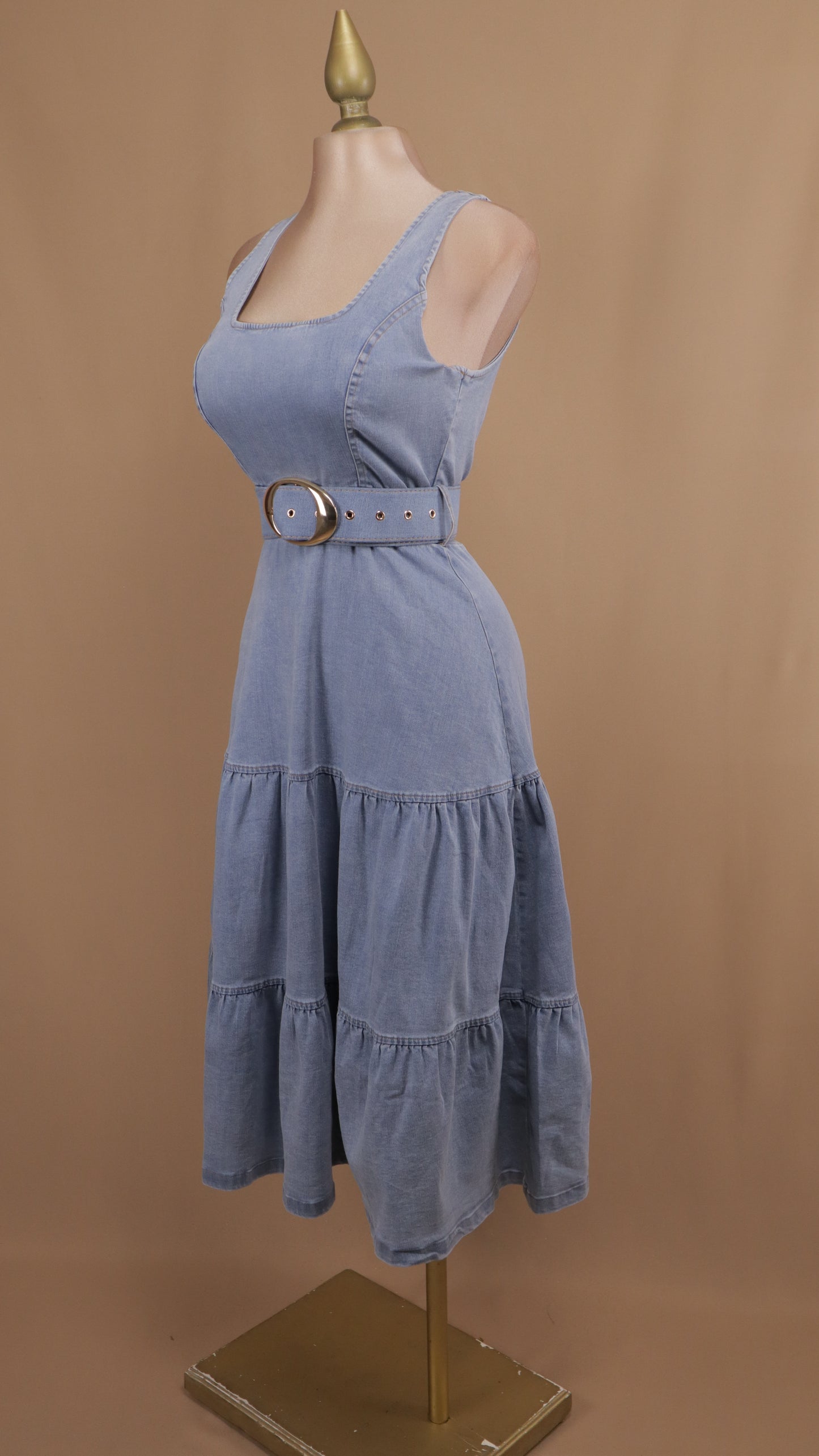 Vestido maxi de mezclilla con cinto
