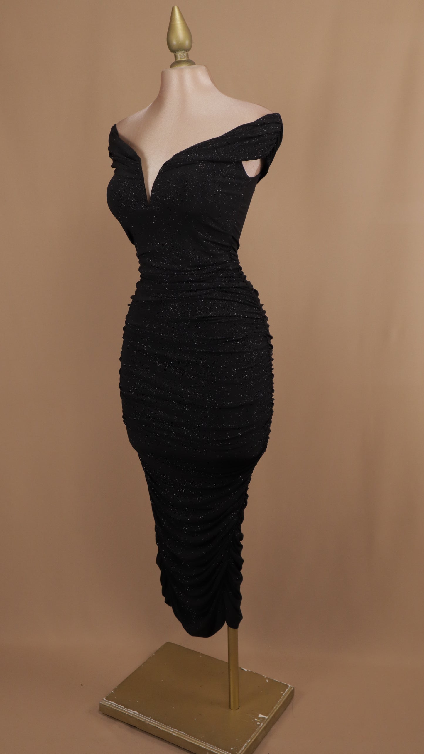 Vestido midi con destellos