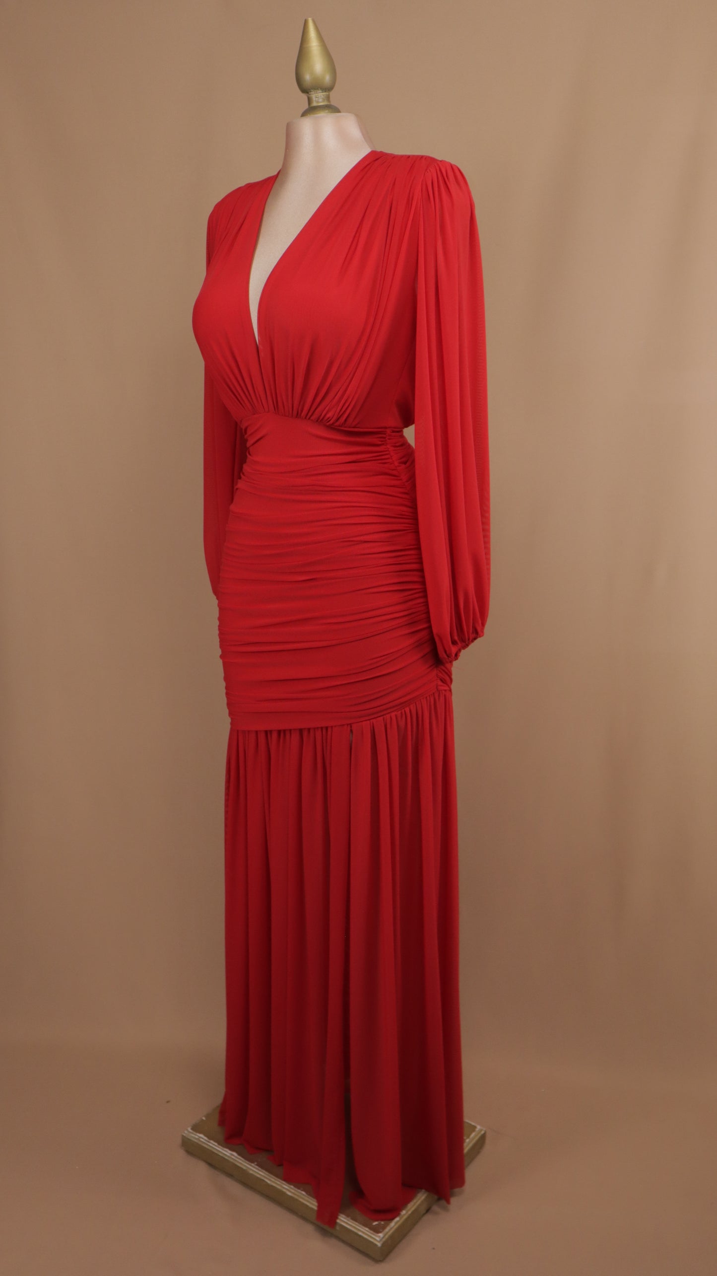 Vestido largo manga larga corrugado con escote en V