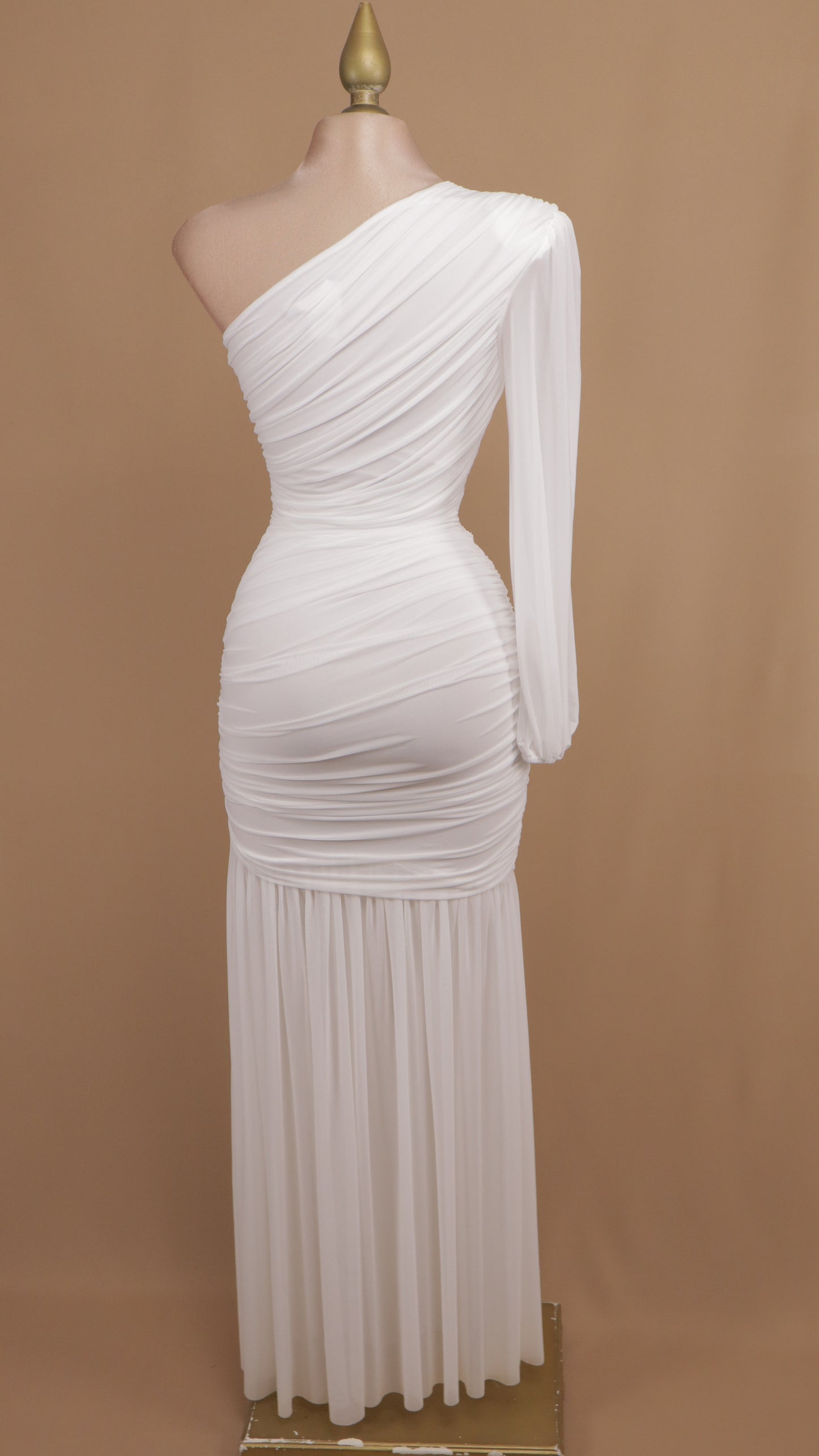 Vestido largo asimétrico manga larga