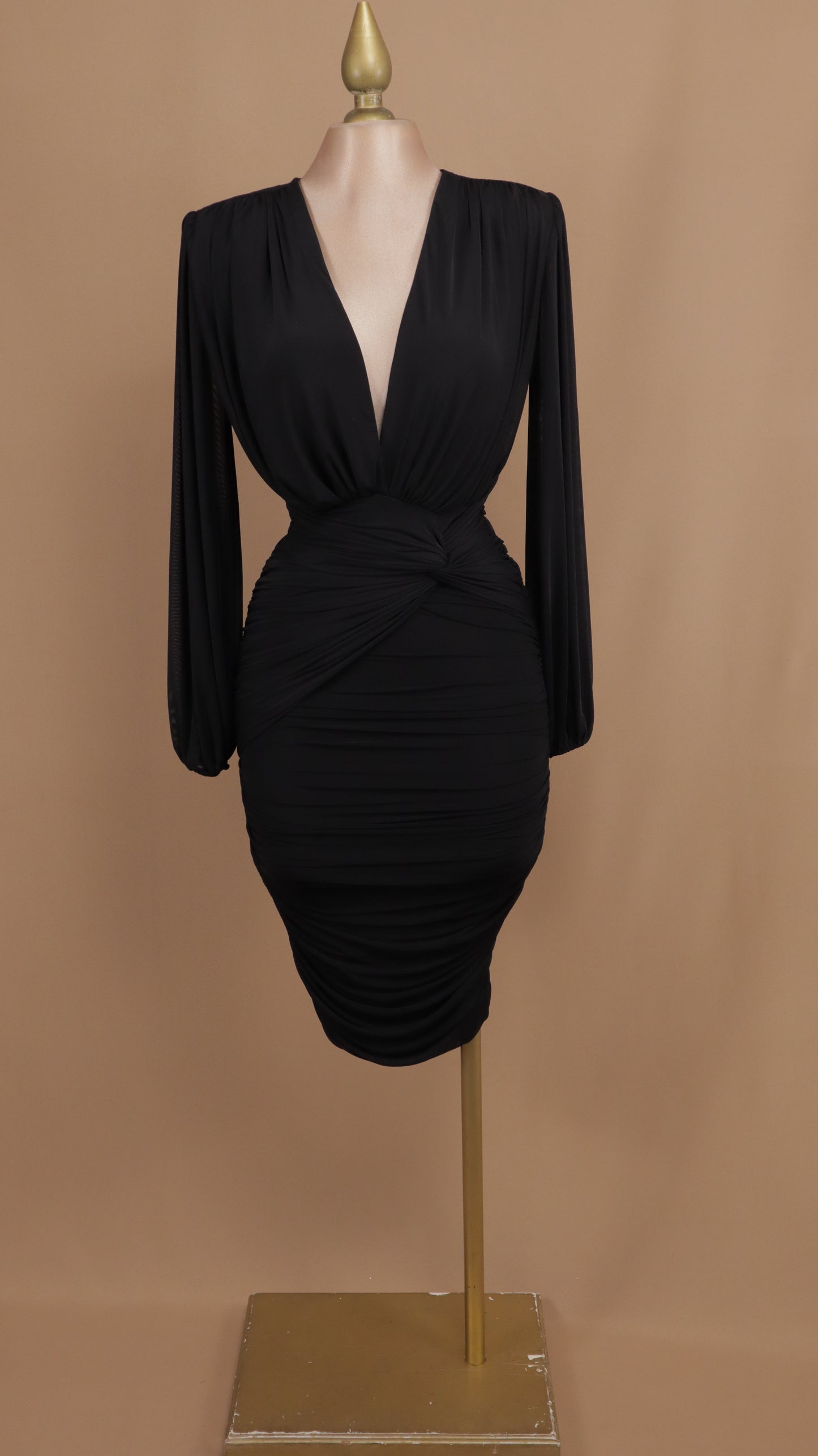 Vestido midi manga larga con plisado en cintura