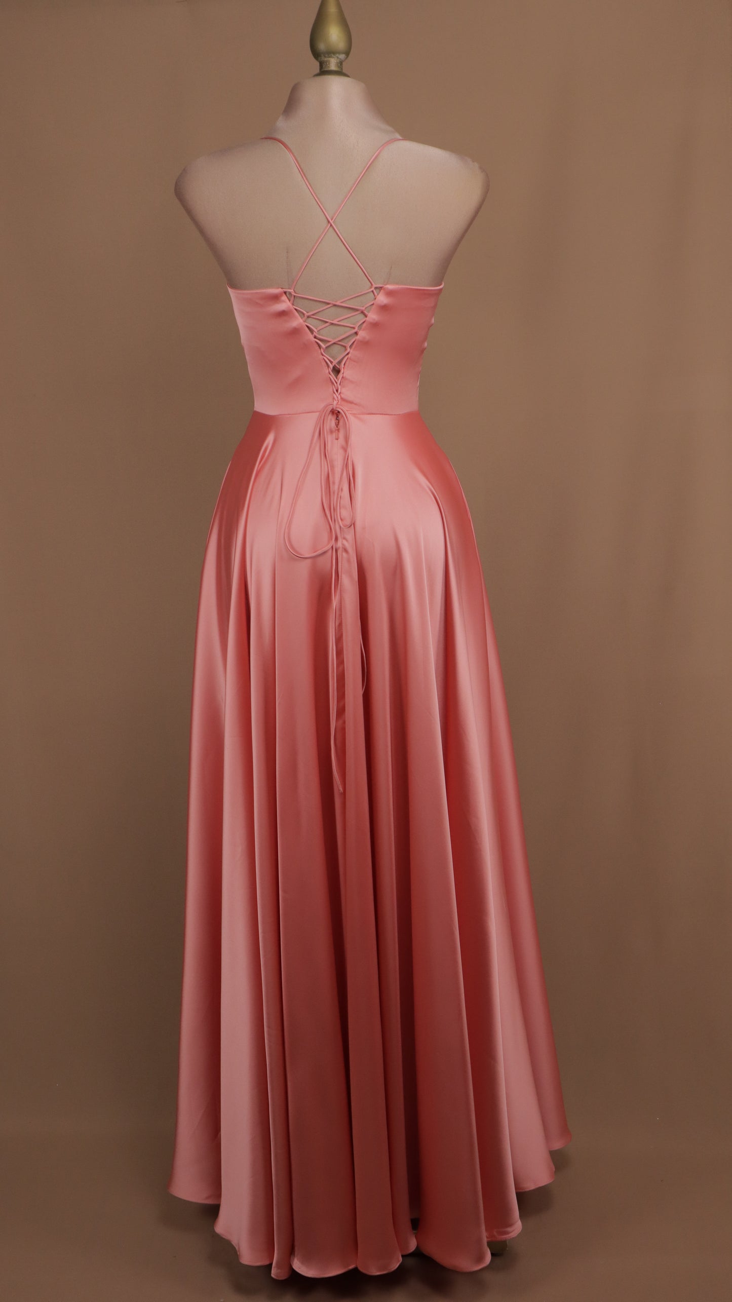 Vestido largo linea a con corset