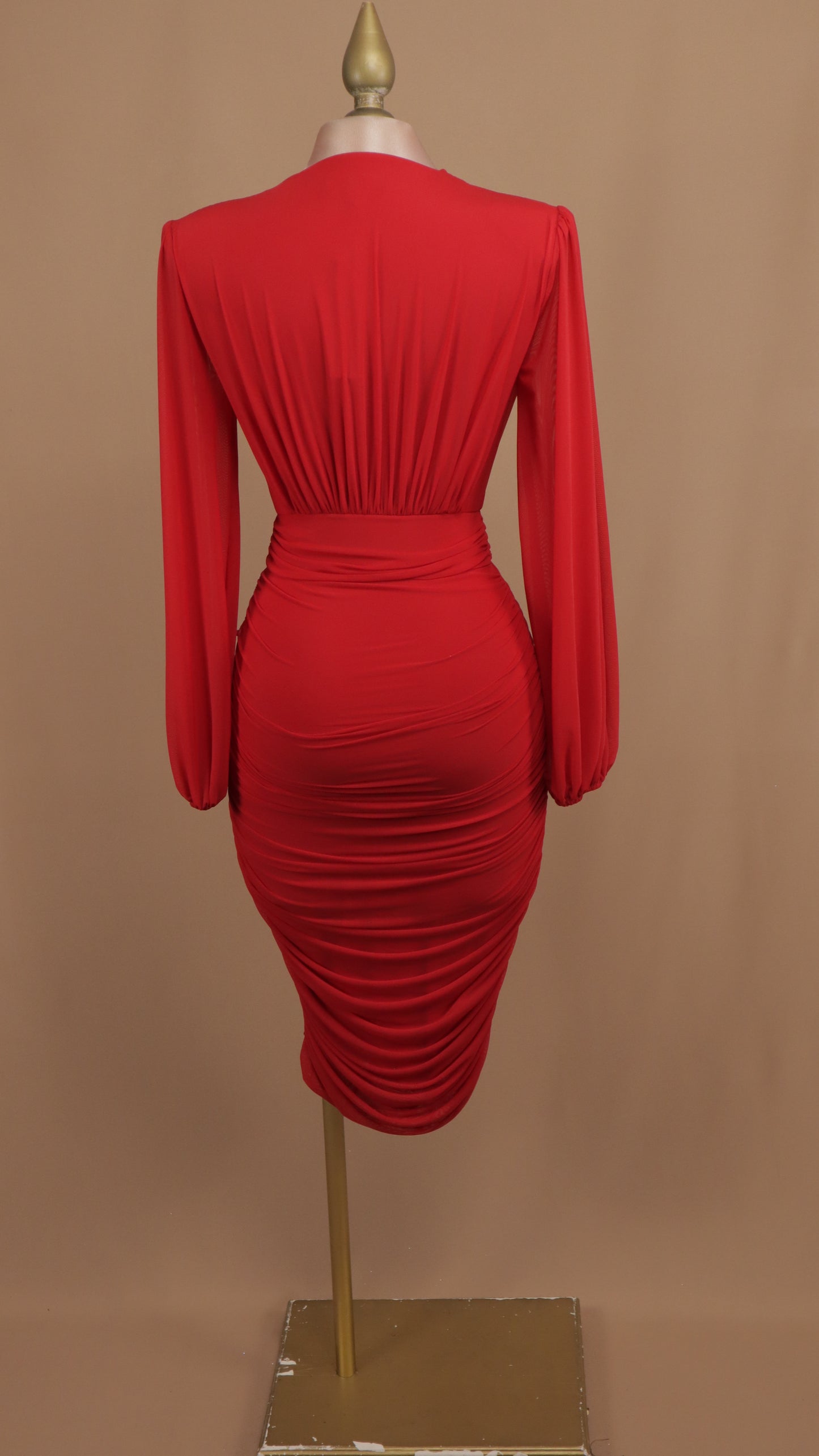 Vestido midi manga larga con escote en V