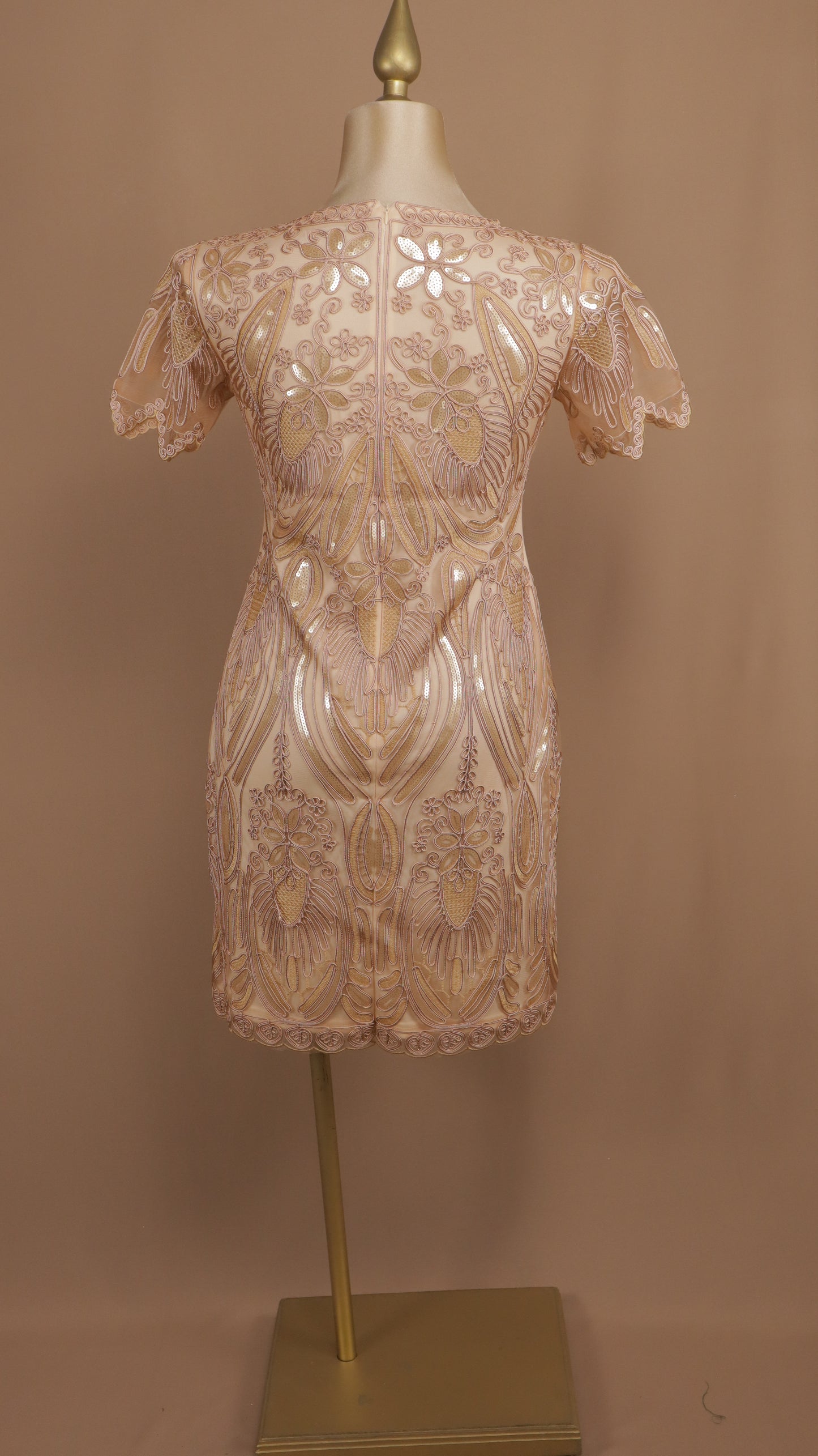 Vestido corto talla extra bordado