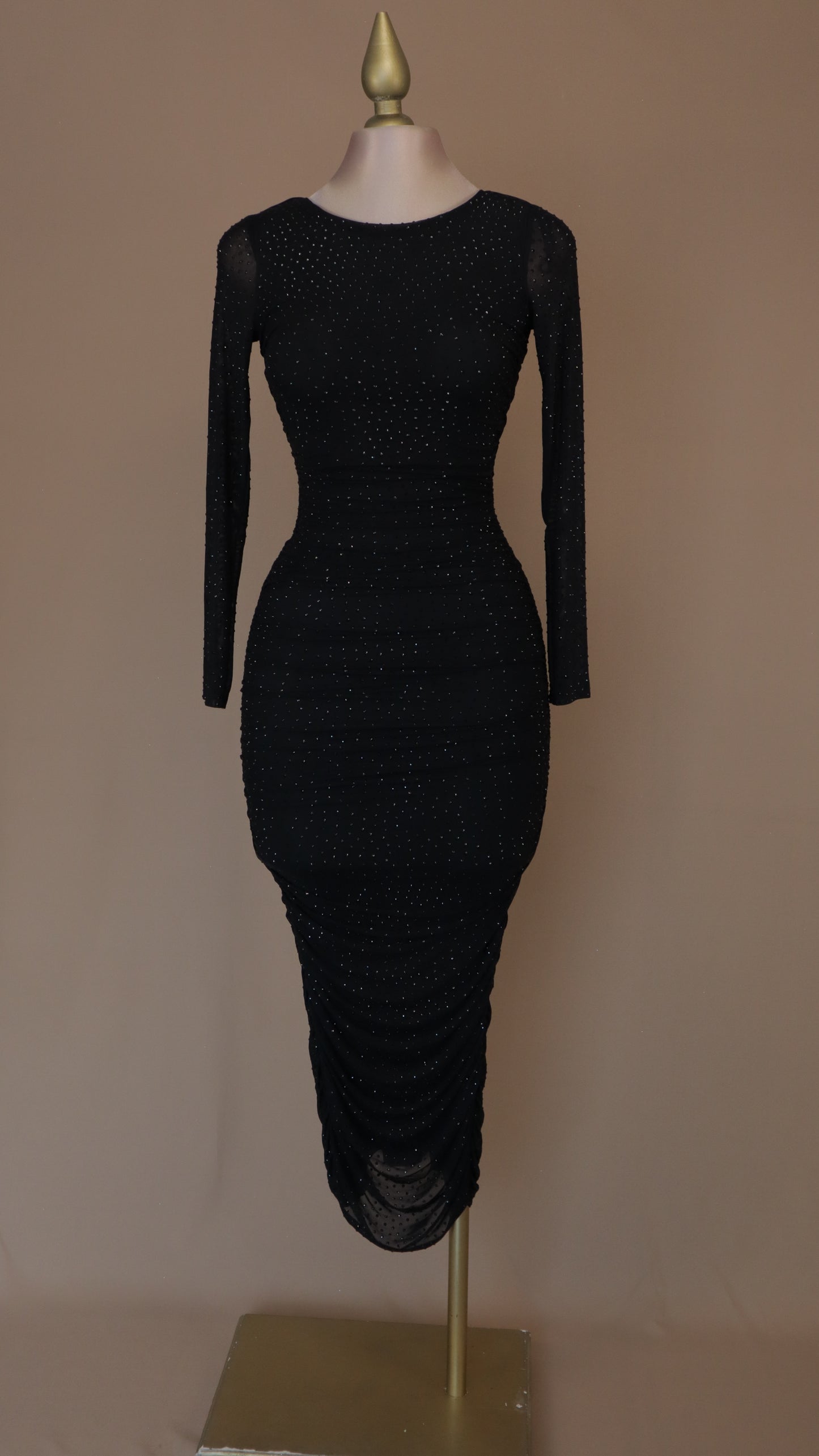 Vestido maxi manga larga con pedrería