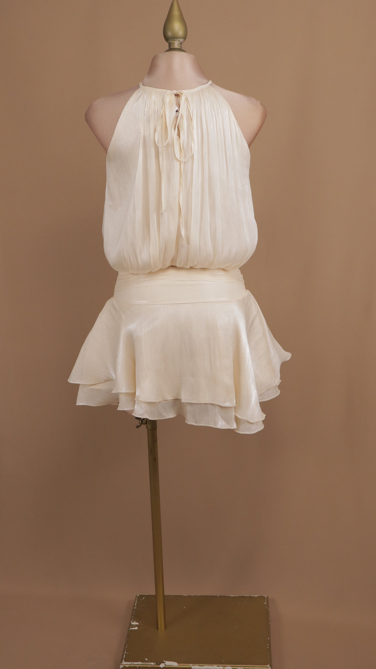 Vestido corto cuello halter