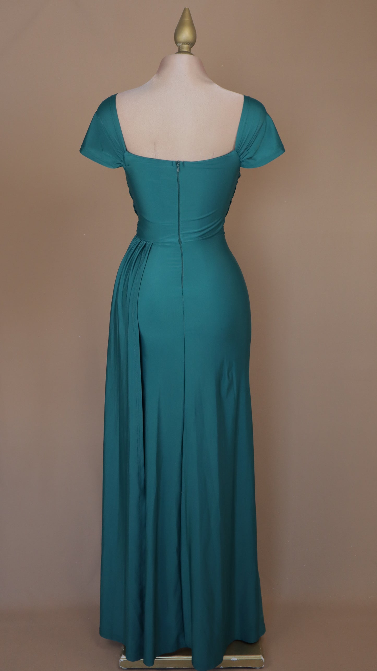 Vestido largo con estola