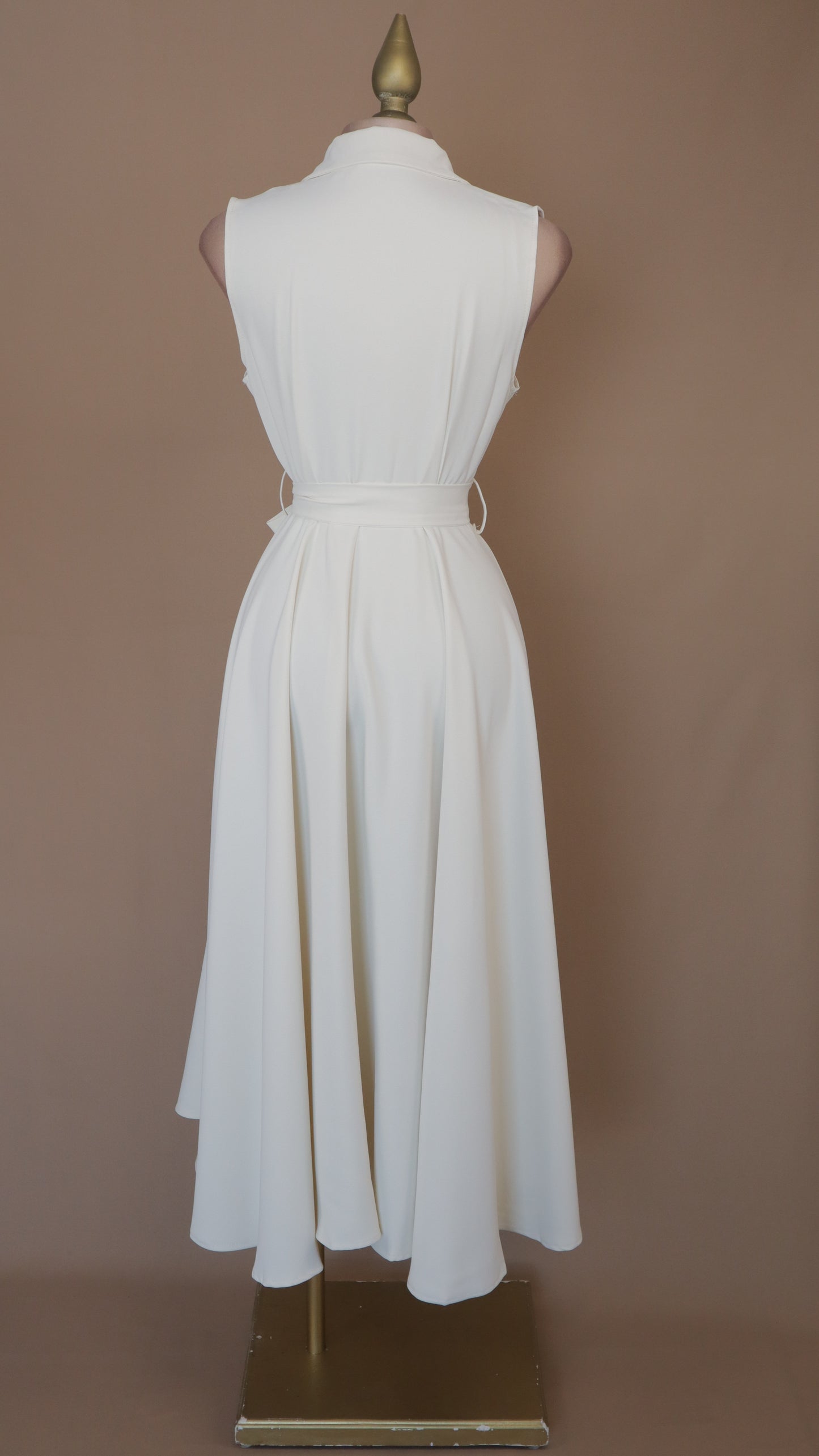 Vestido maxi con falda circular