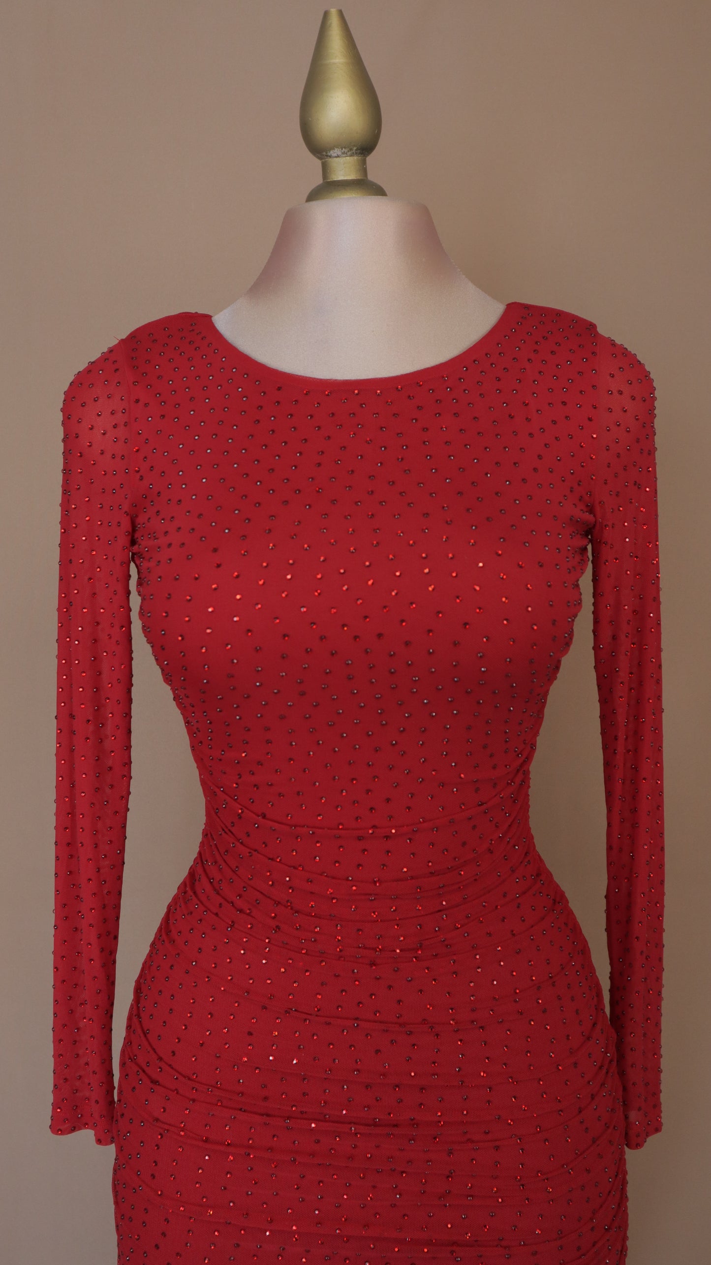 Vestido maxi manga larga con pedrería