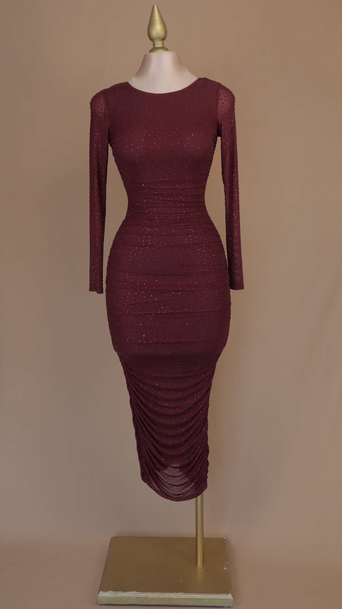 Vestido maxi manga larga con pedrería