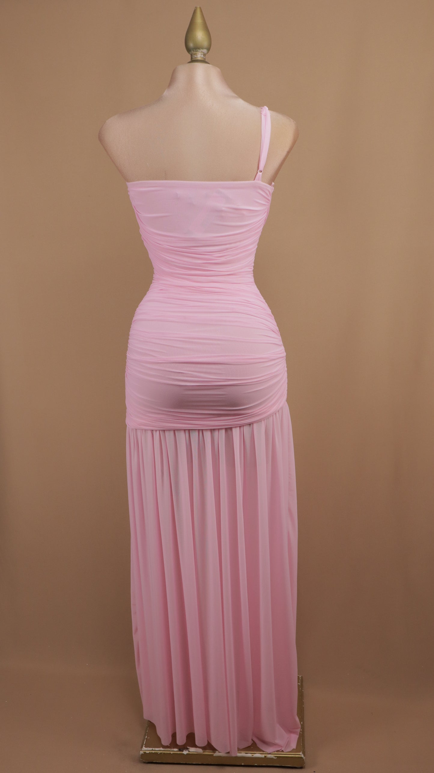 Vestido largo asimétrico plisado de maya