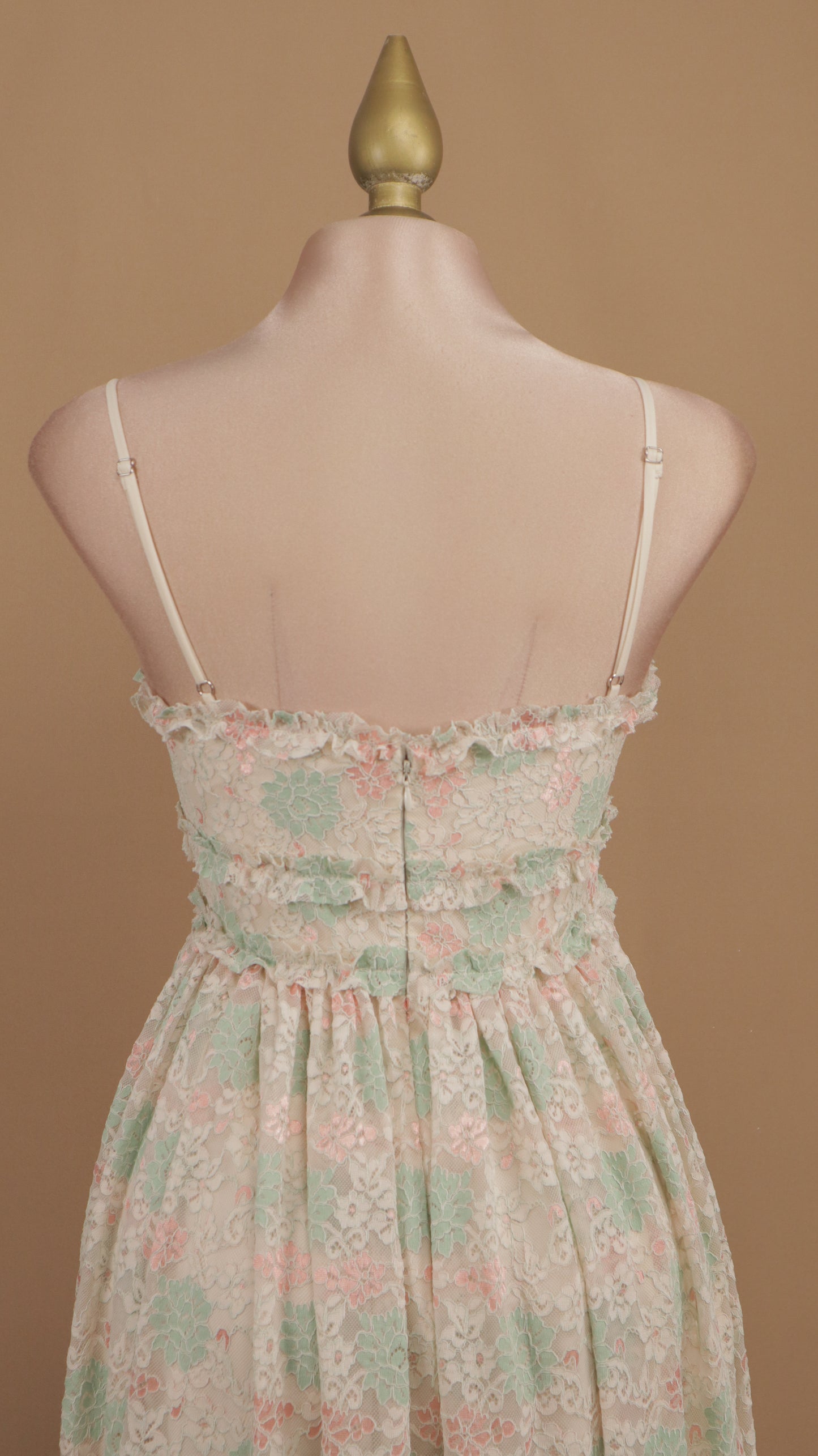 Vestido midi estampado encaje