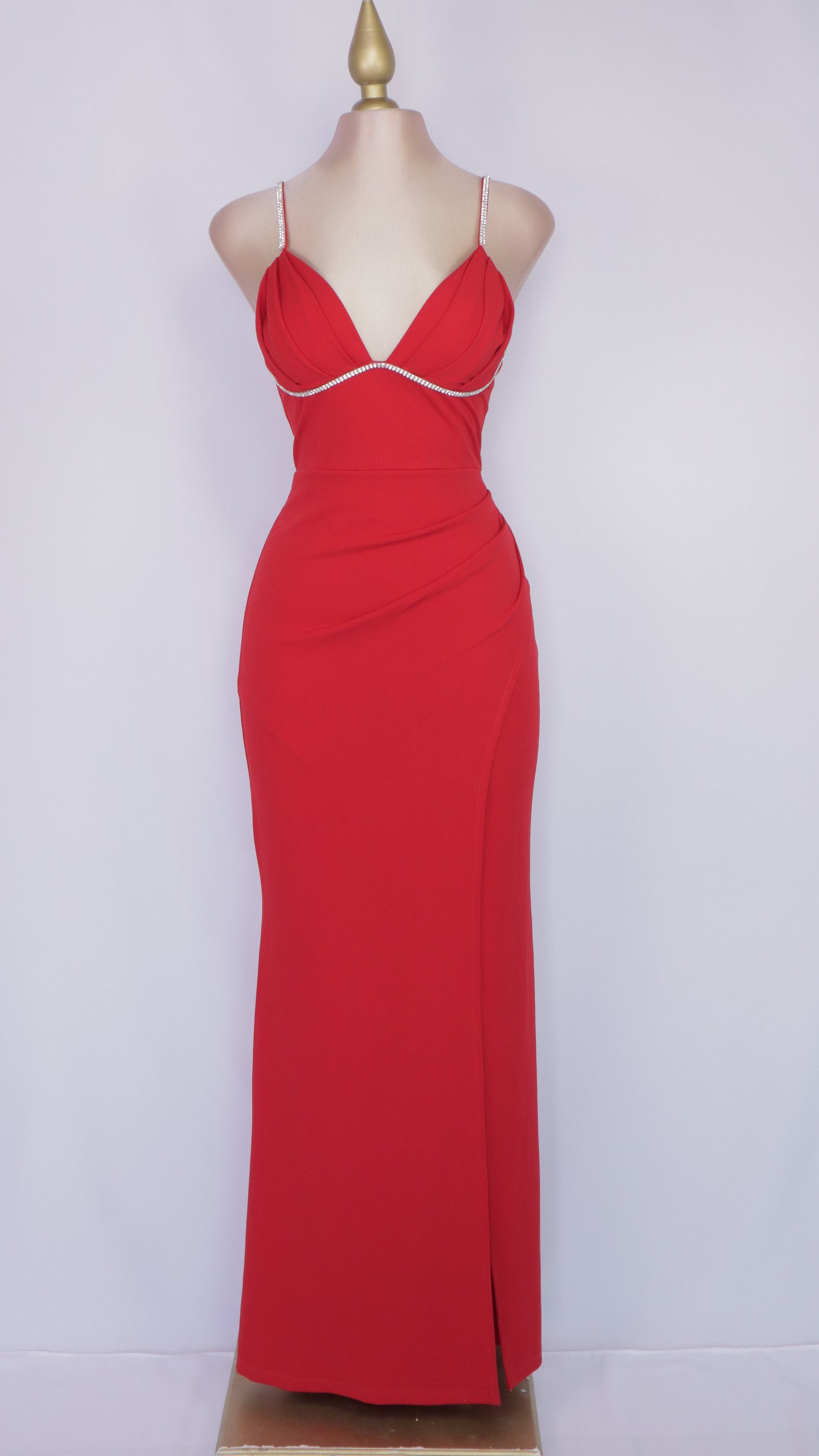 Vestido largo de tirantes brillantes