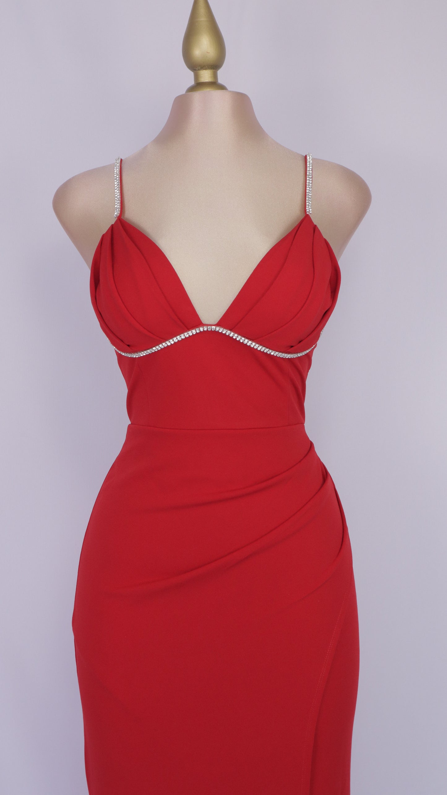 Vestido largo de tirantes brillantes