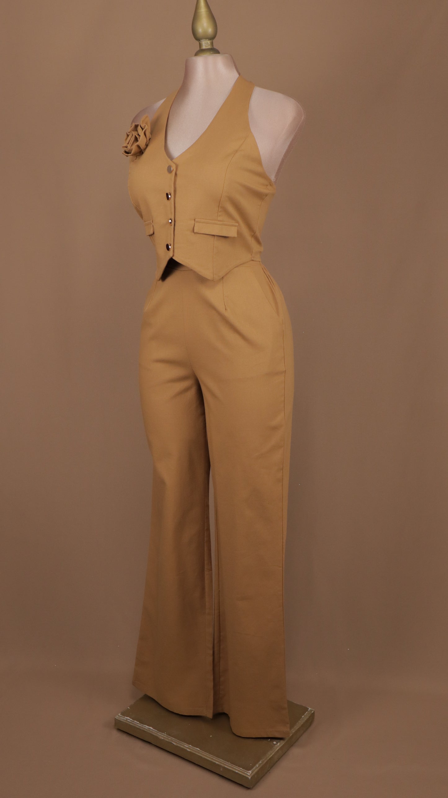Conjunto de pantalón y saco halter