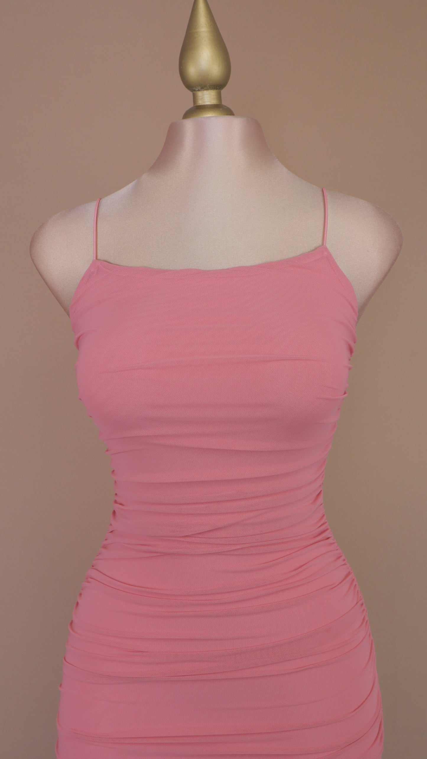 Vestido maxi plisado sensual