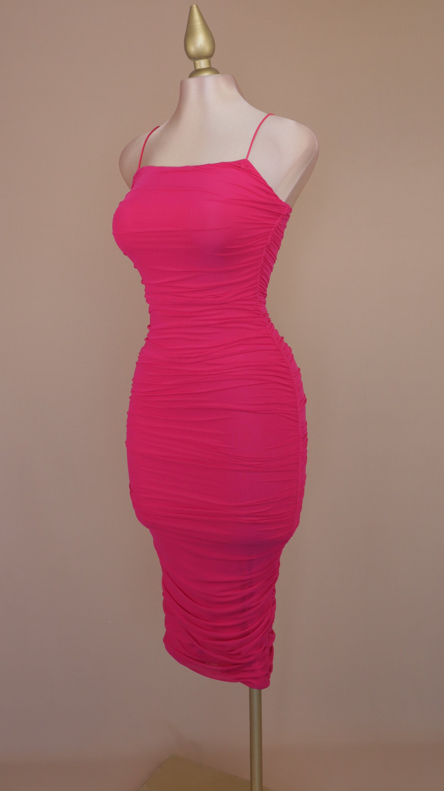 Vestido maxi plisado sensual