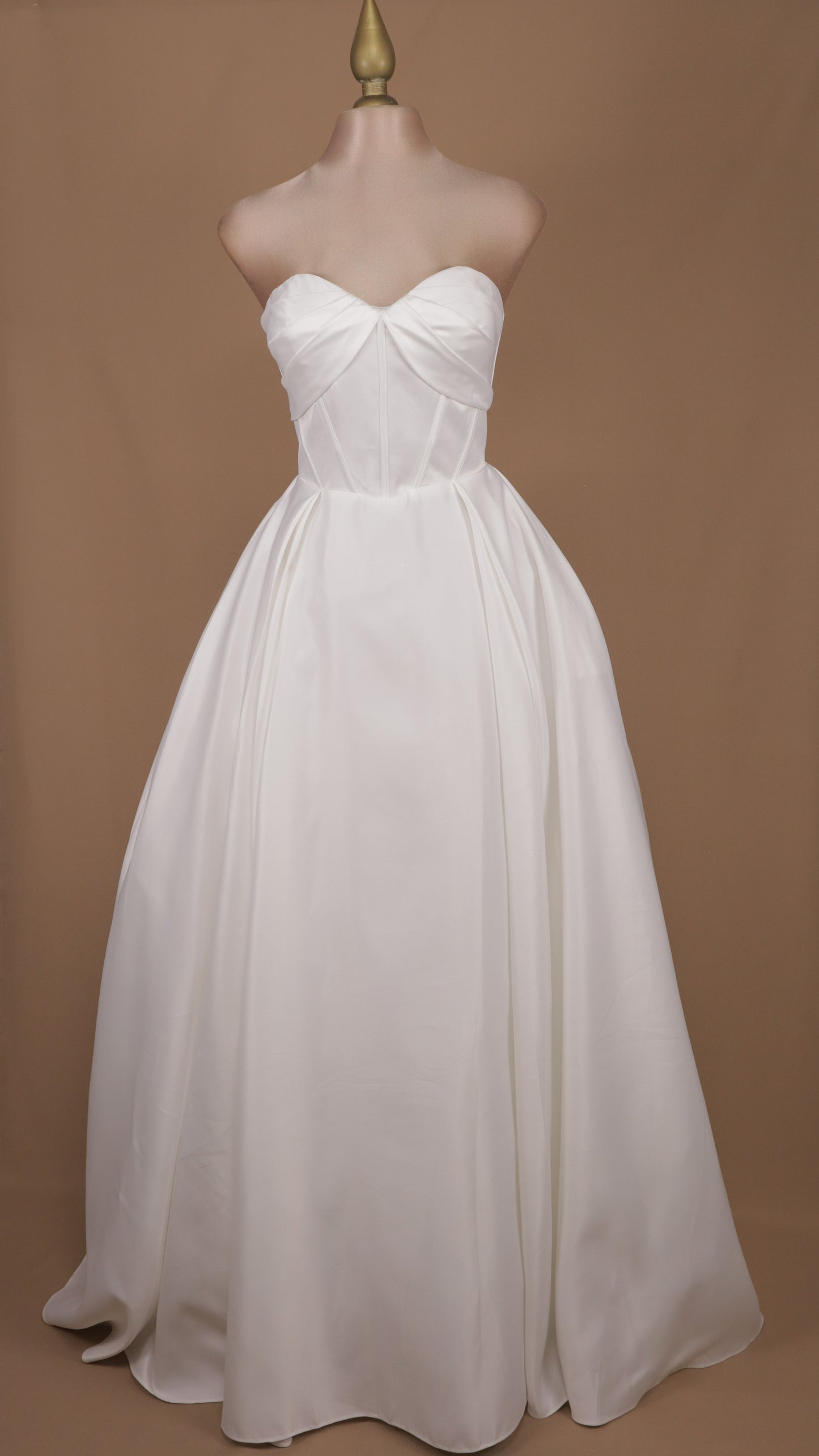VESTIDO DE NOVIA ESTRAPLE CORTE PRINCESA