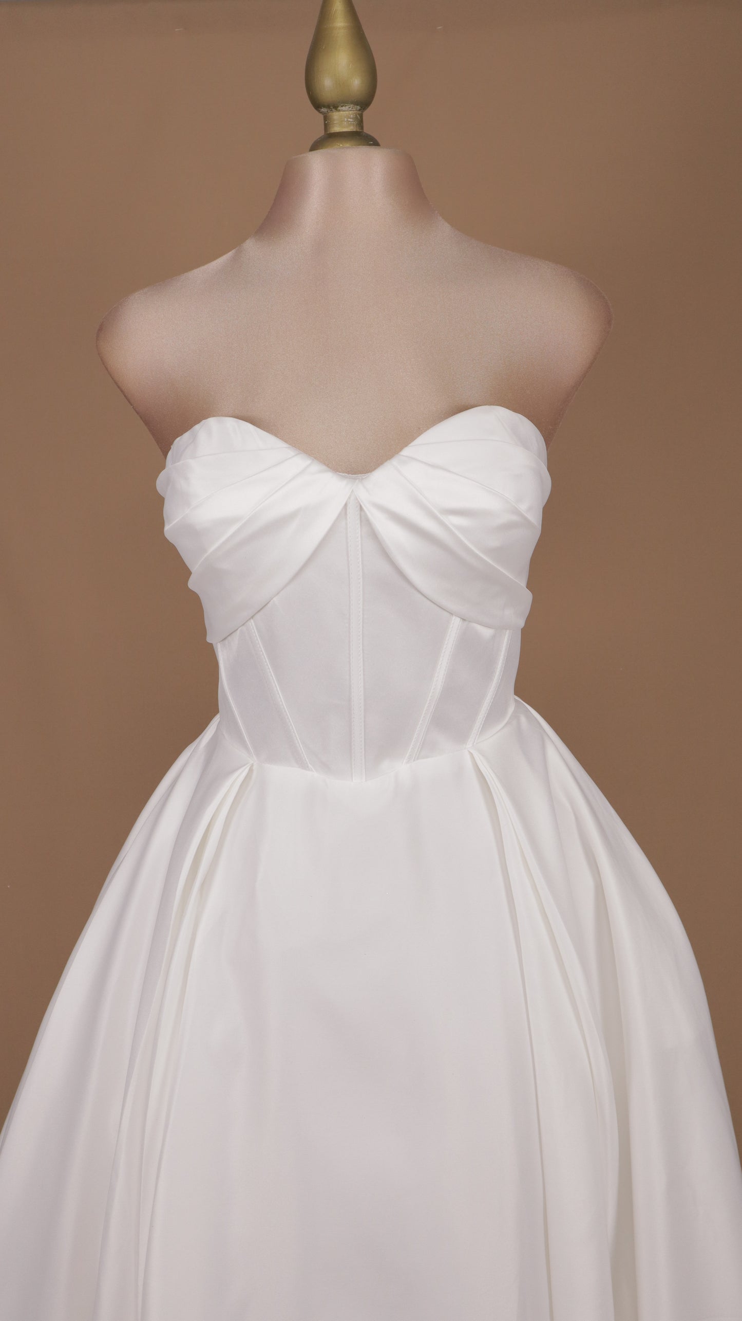 VESTIDO DE NOVIA ESTRAPLE CORTE PRINCESA