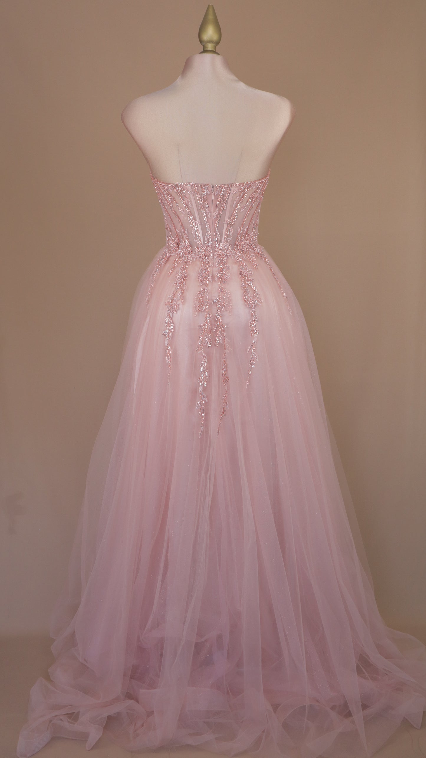 Vestido largo straple con pedrería