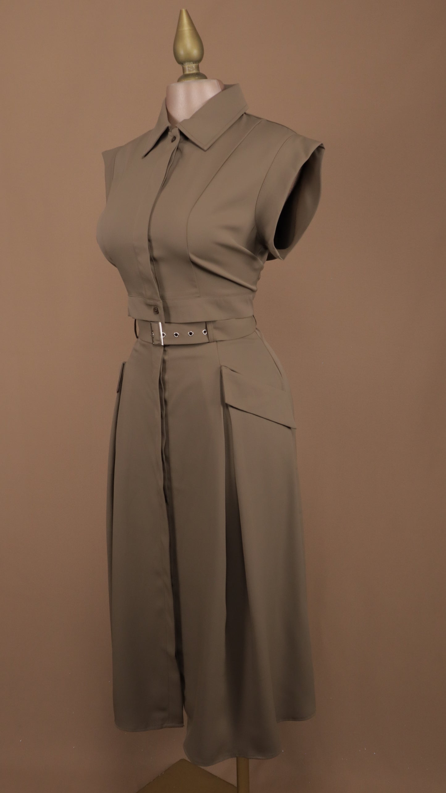 Conjunto de falda y blusa formal