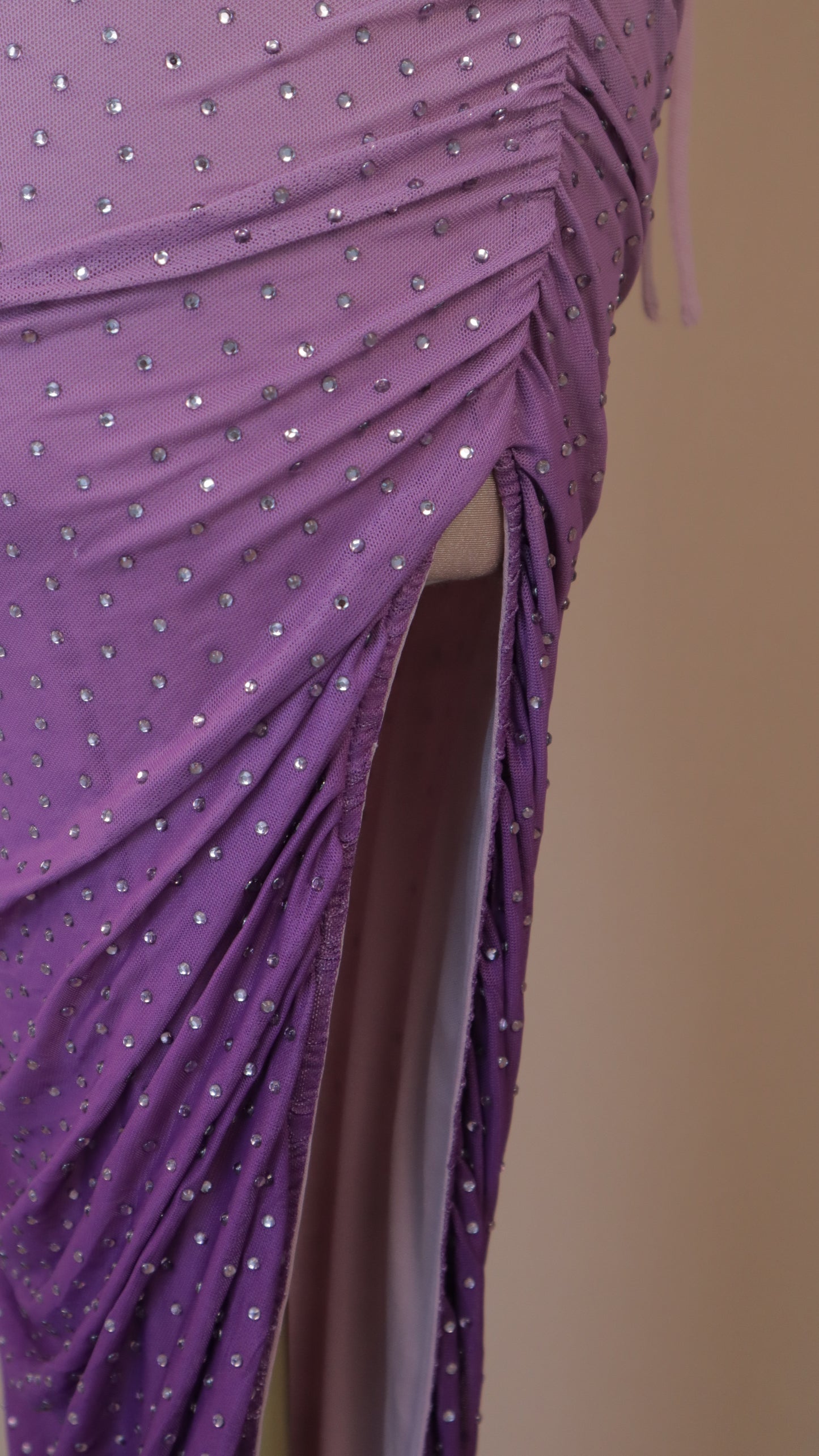 Vestido largo marmoleado con corset