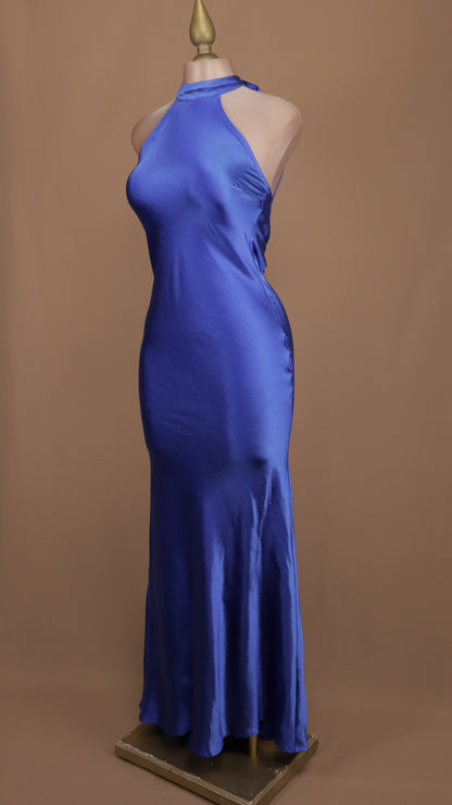 Vestido largo cuello halter satinado