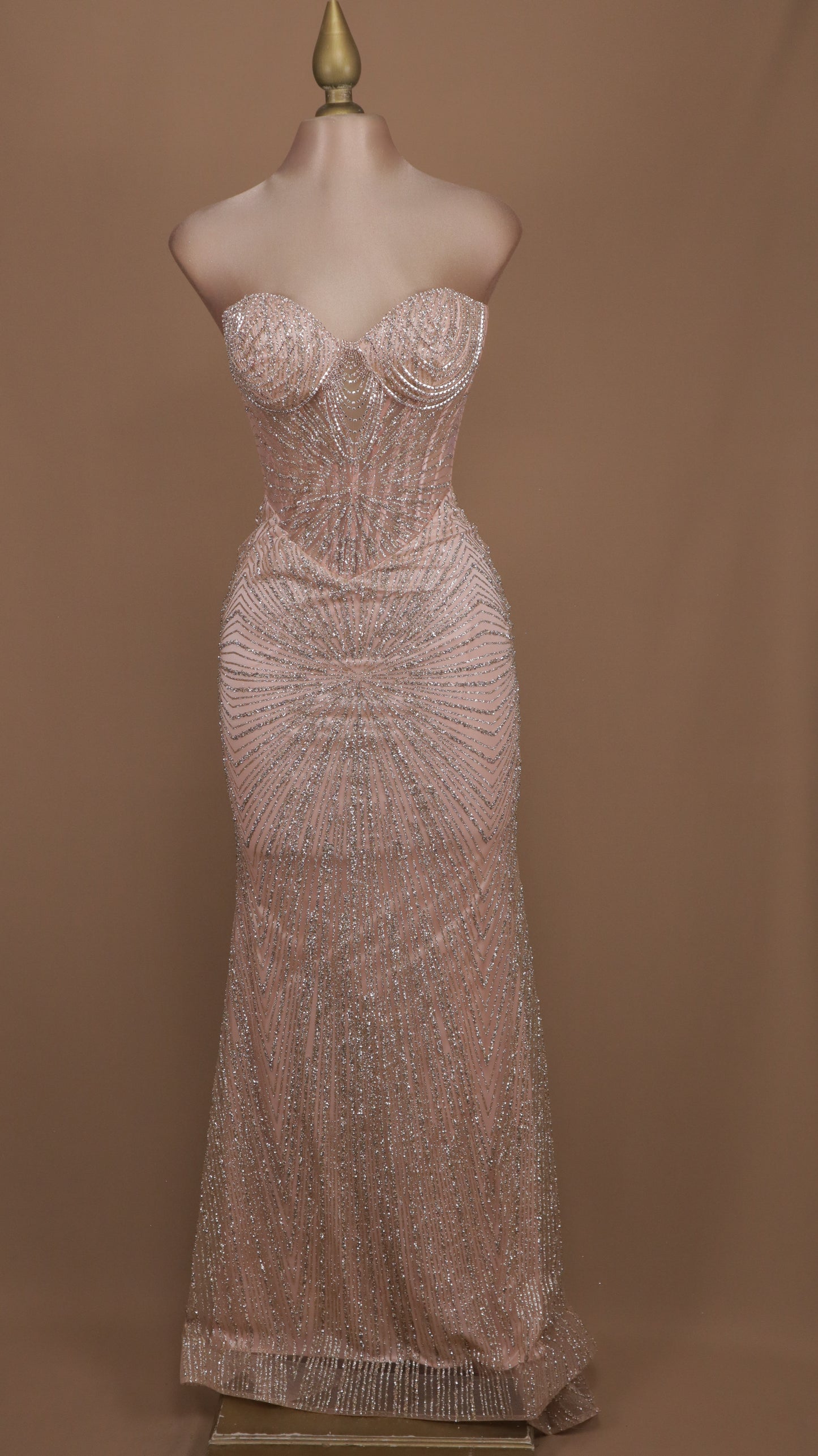 Vestido largo estraple de gala