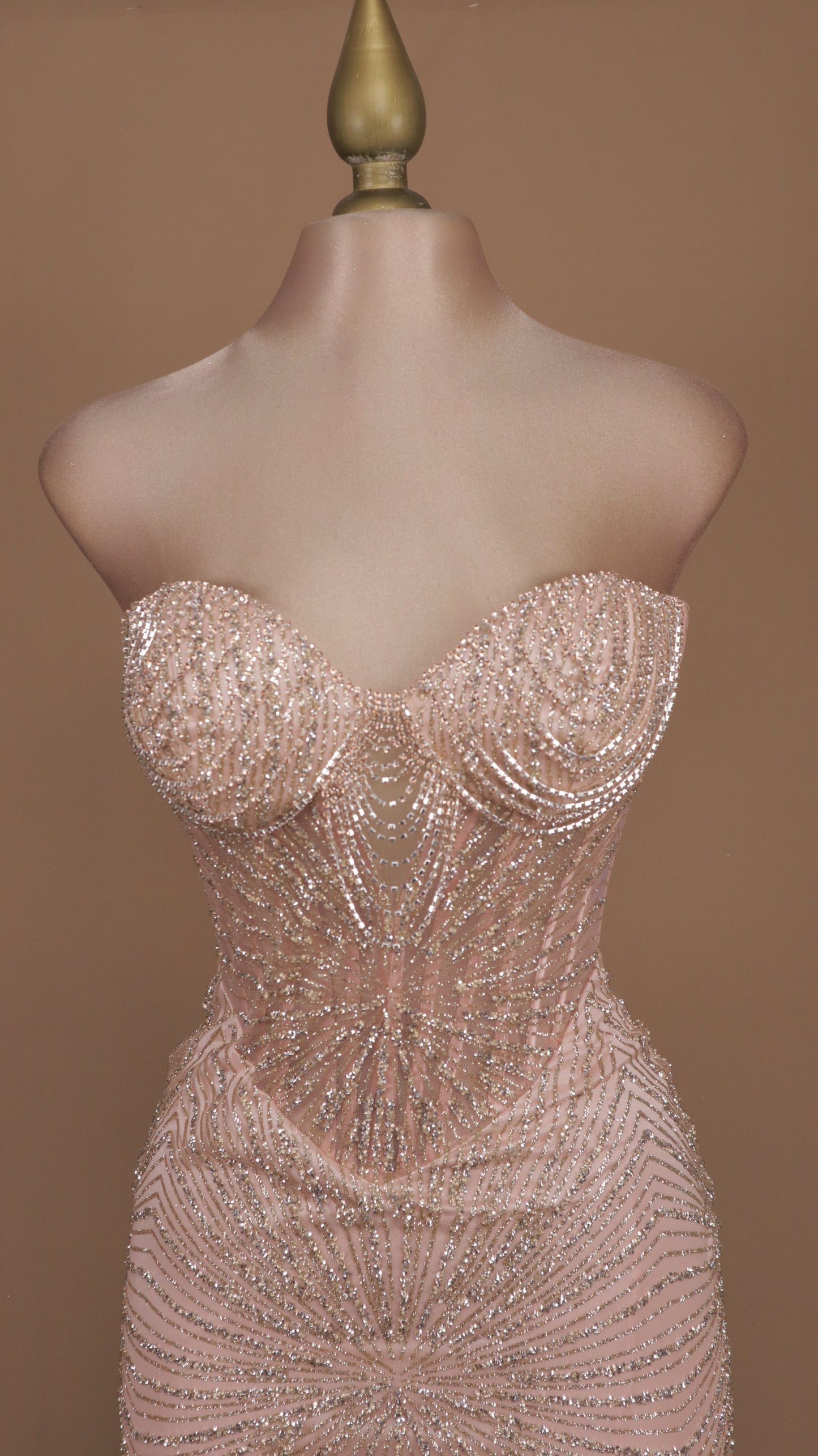 Vestido largo estraple de gala