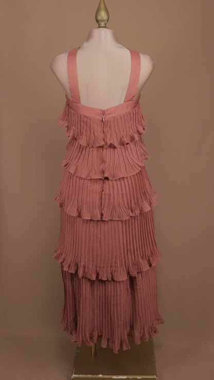 Vestido midi cuello halter y olanes