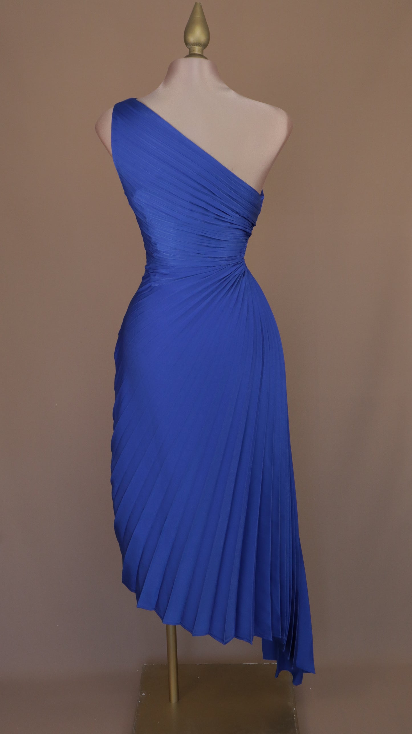 VESTIDO MAXI ASIMETRICO OJAL