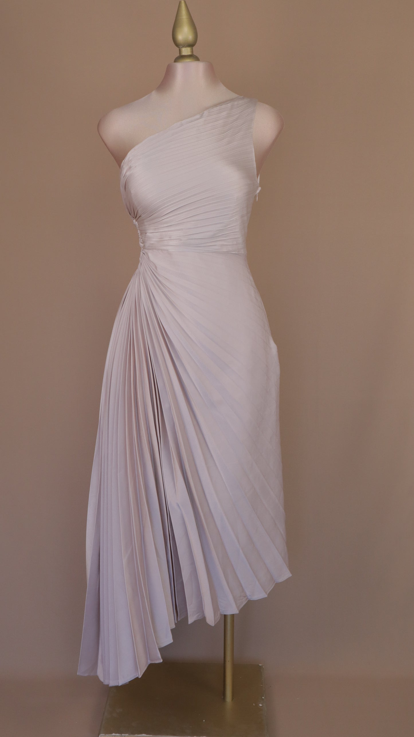 VESTIDO MAXI ASIMETRICO OJAL