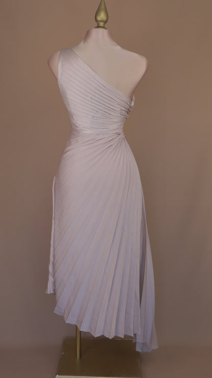 VESTIDO MAXI ASIMETRICO OJAL