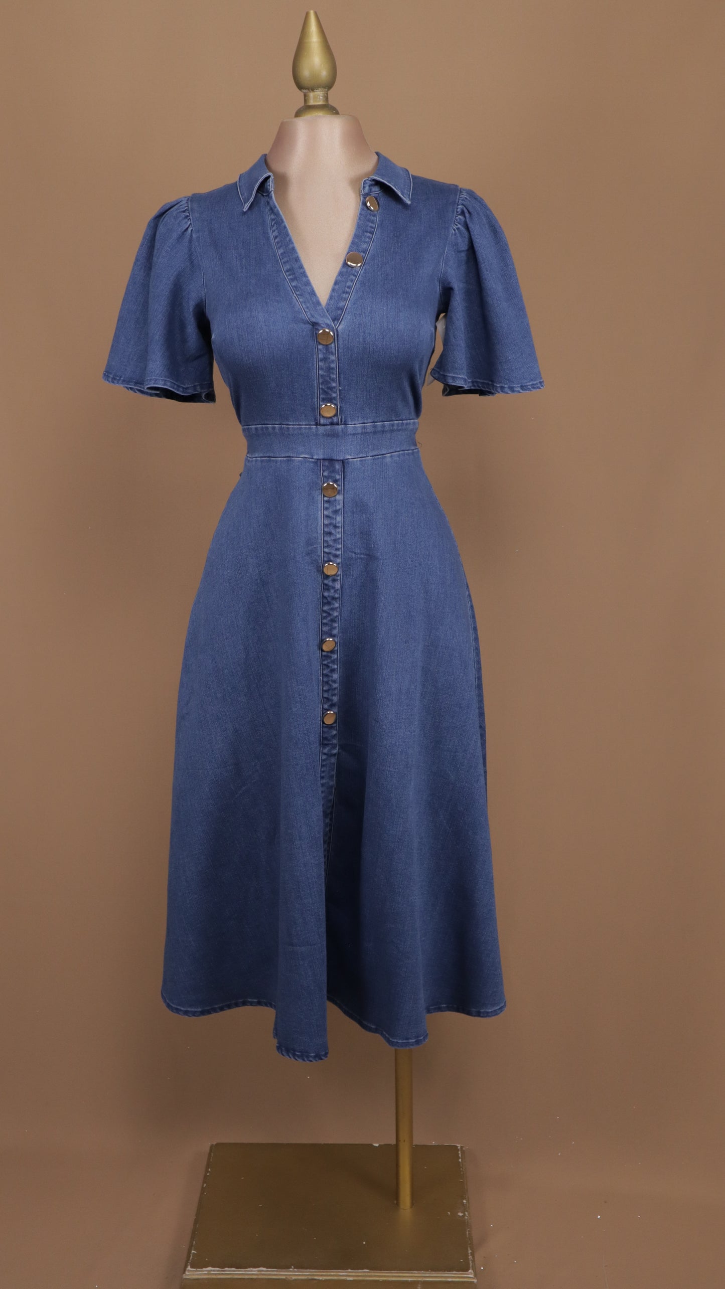 Vestido midi con manga