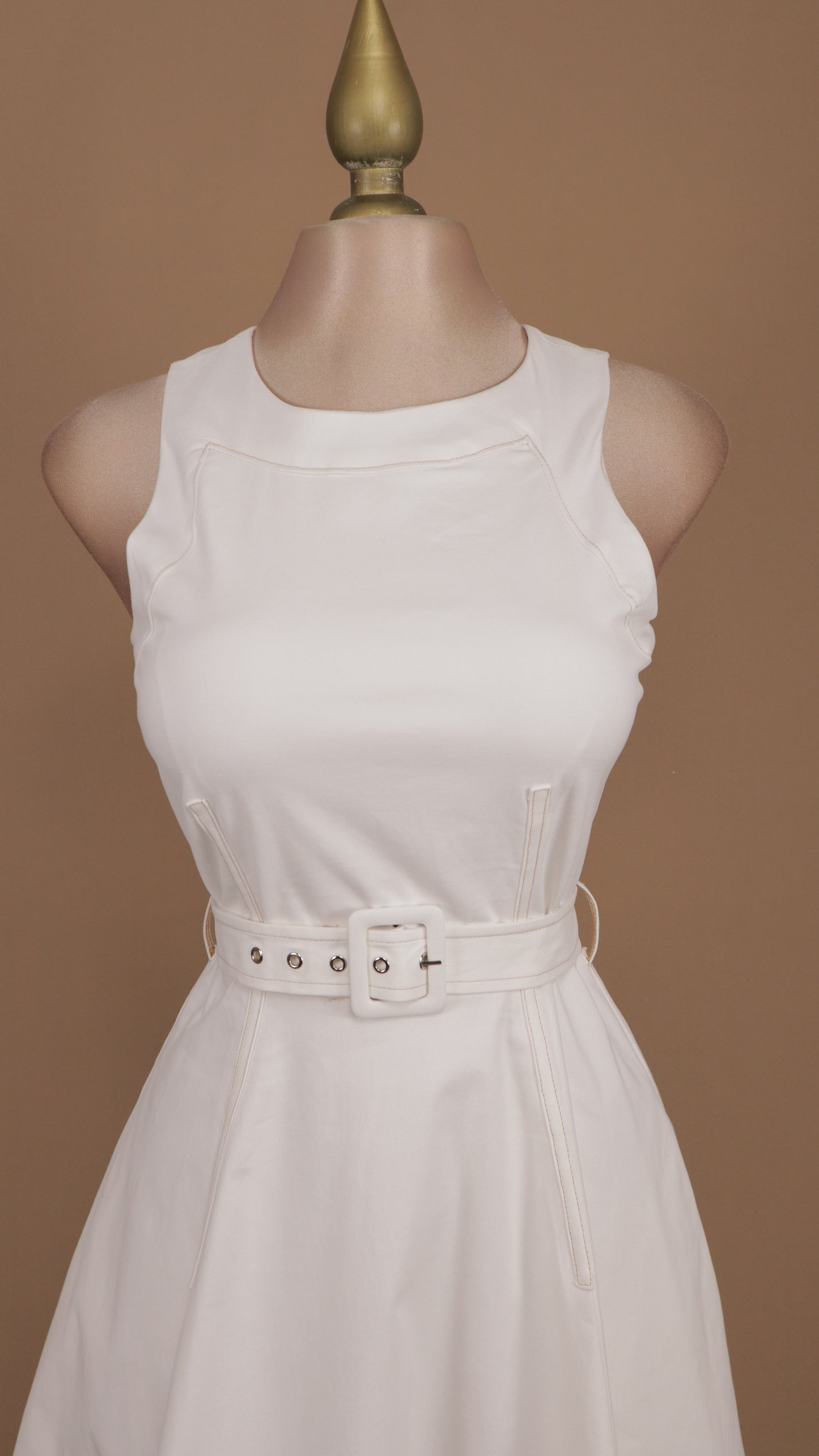 Vestido midi tipo mezclilla con cinto