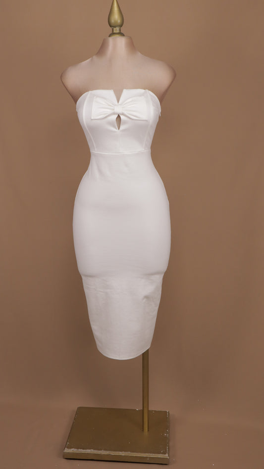 Vestido midi estraple de licra con moño