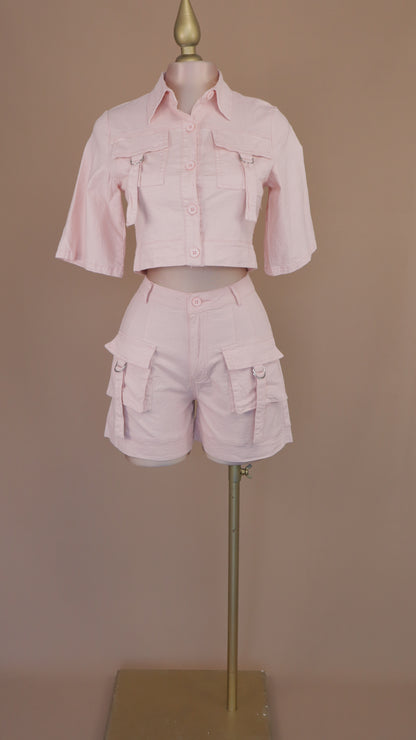 CONJUNTO TIPO CARGO DE SHORT Y BLUSA