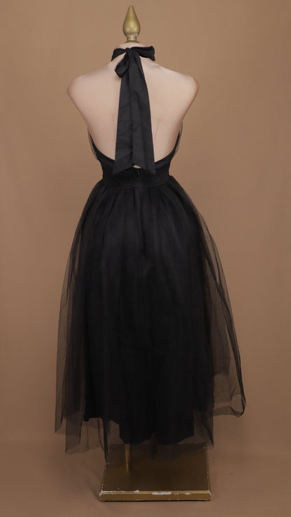 Vestido midi cuello halter de tul