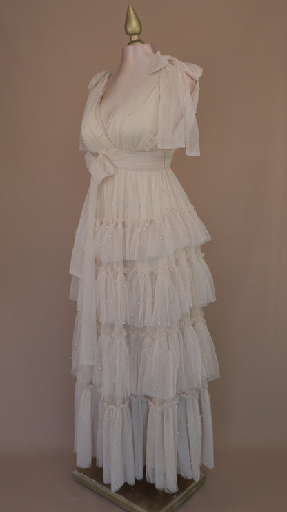 Vestido largo de tul con perlas