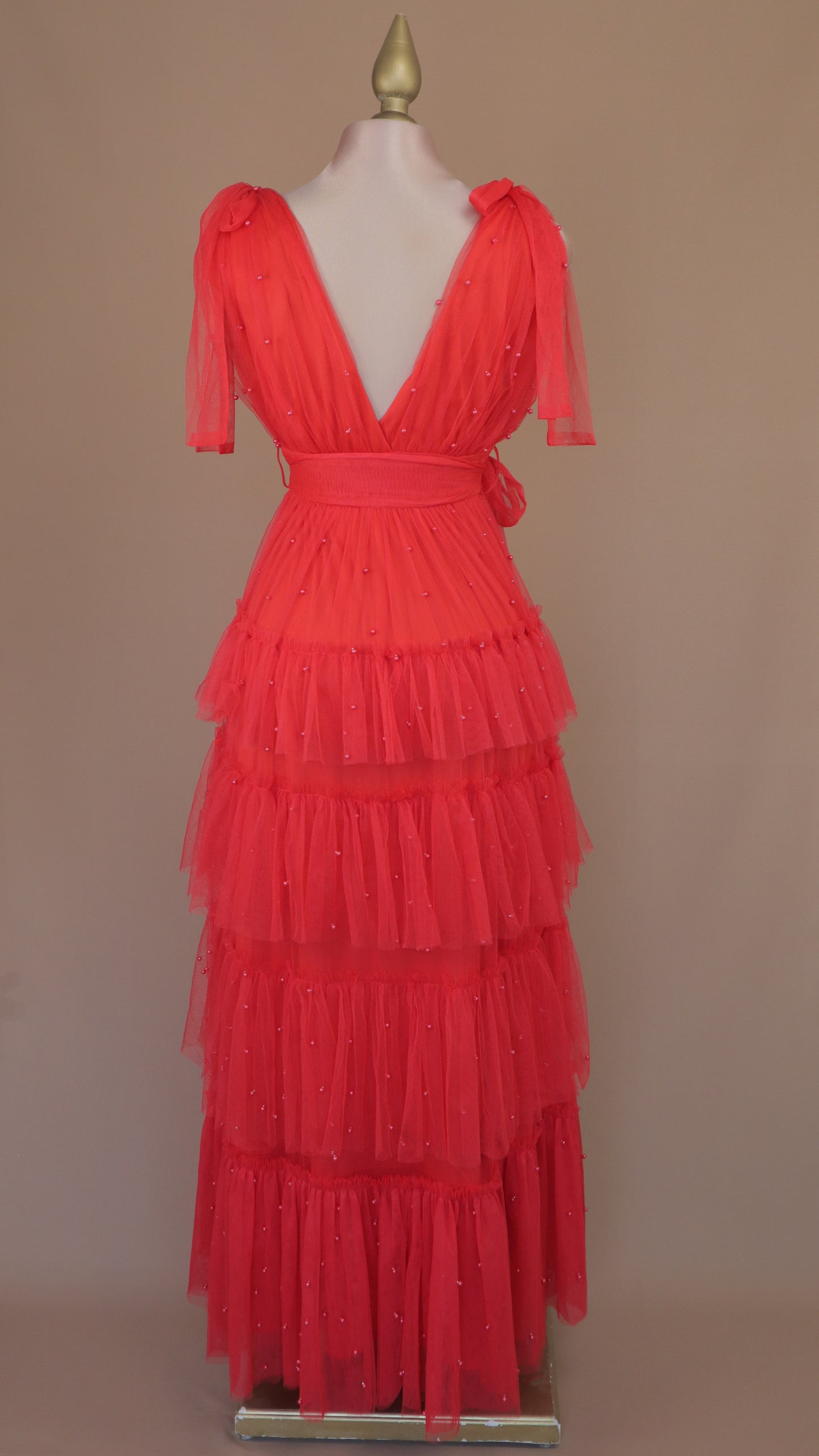Vestido largo de tul con perlas