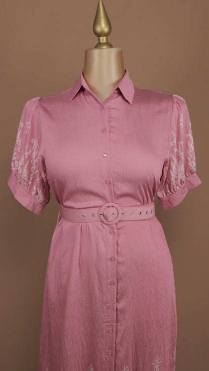 Vestido midi plus size con manga y cinto