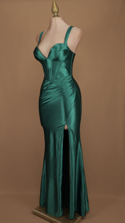 Vestido largo corte sirena escote de tirante