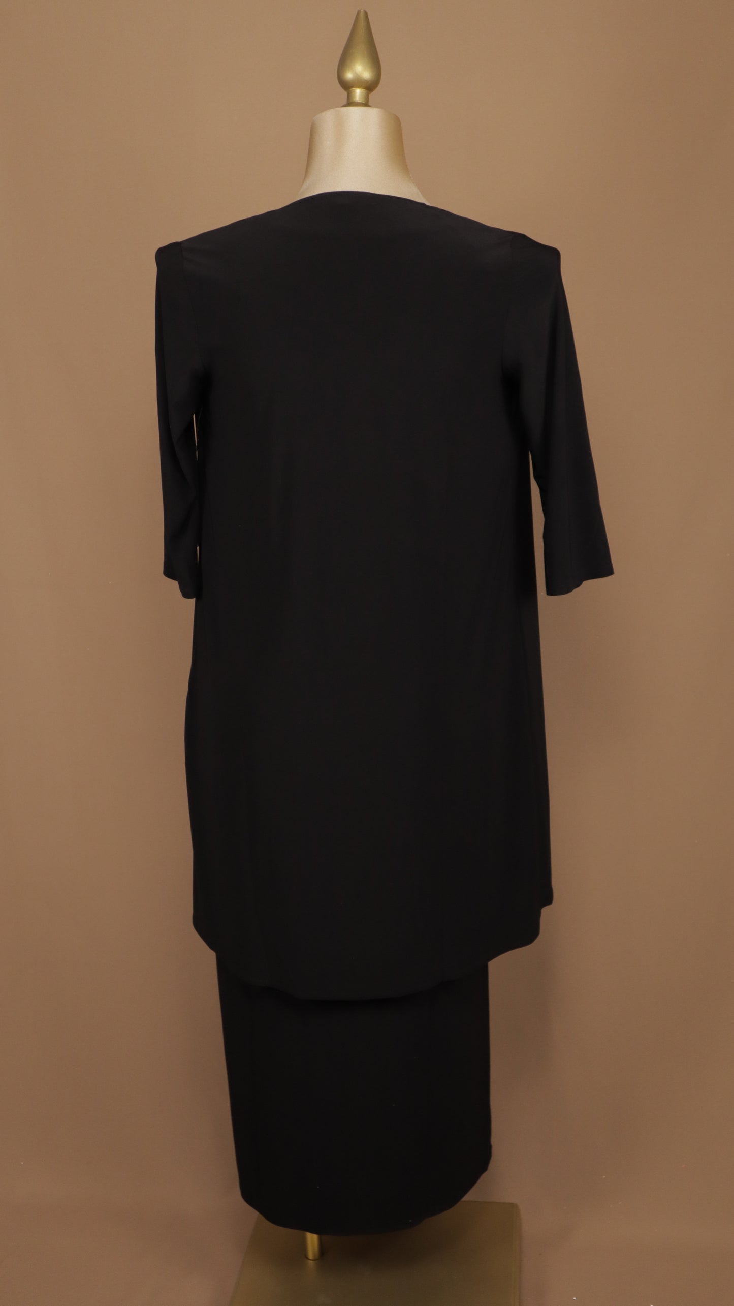 Conjunto plus midi vestido con ensamble