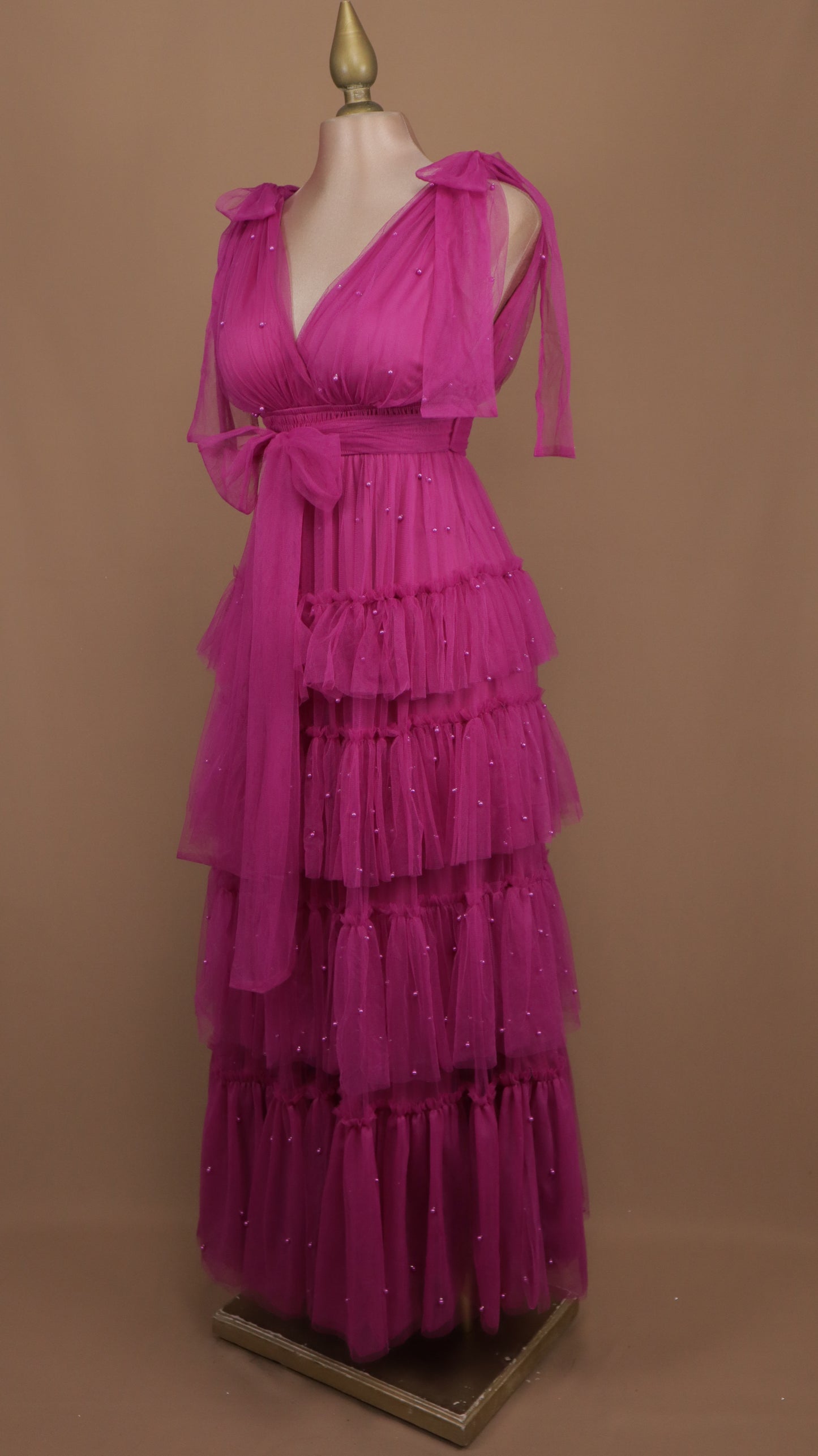 Vestido largo de tul con perlas