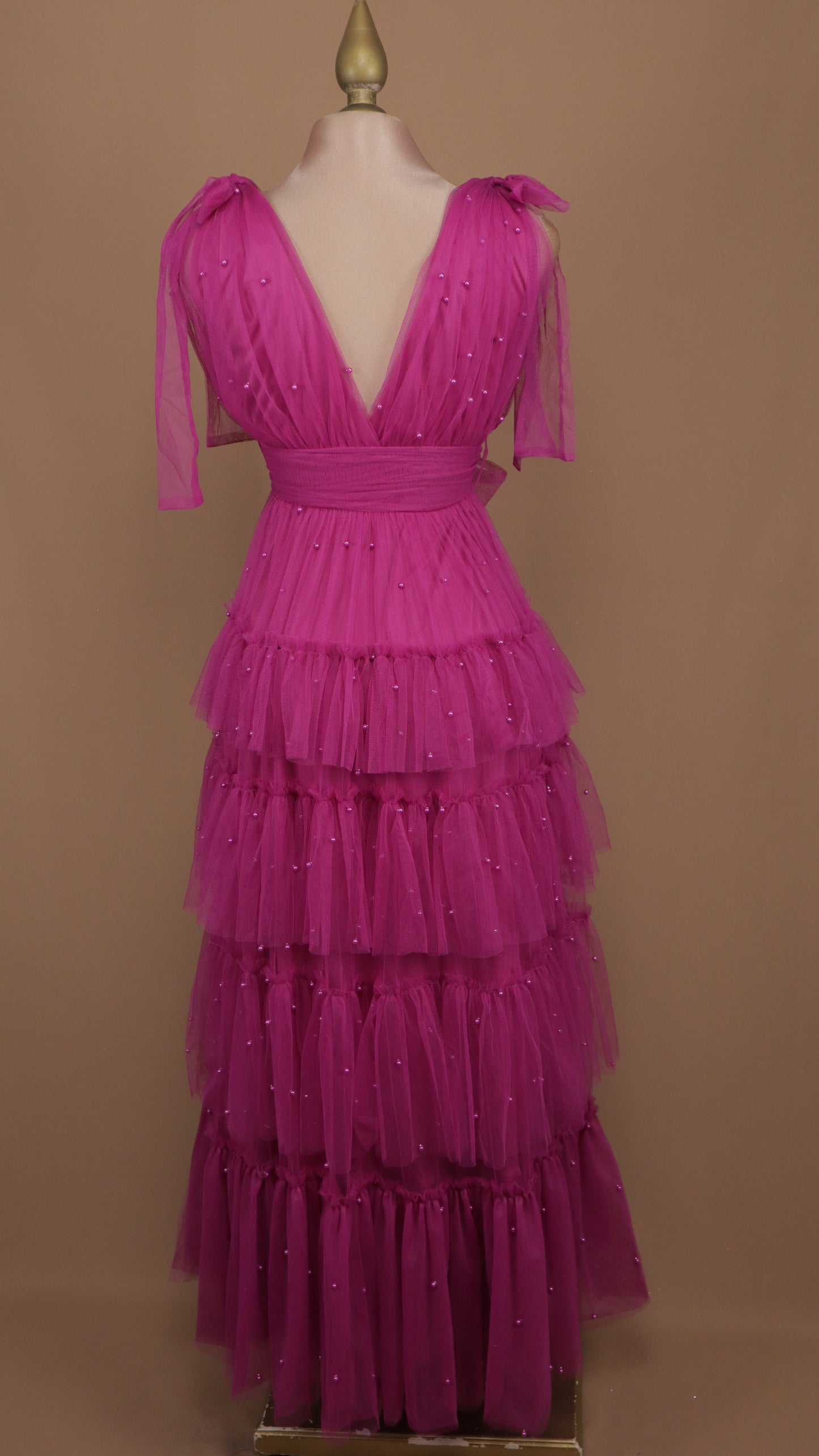 Vestido largo de tul con perlas