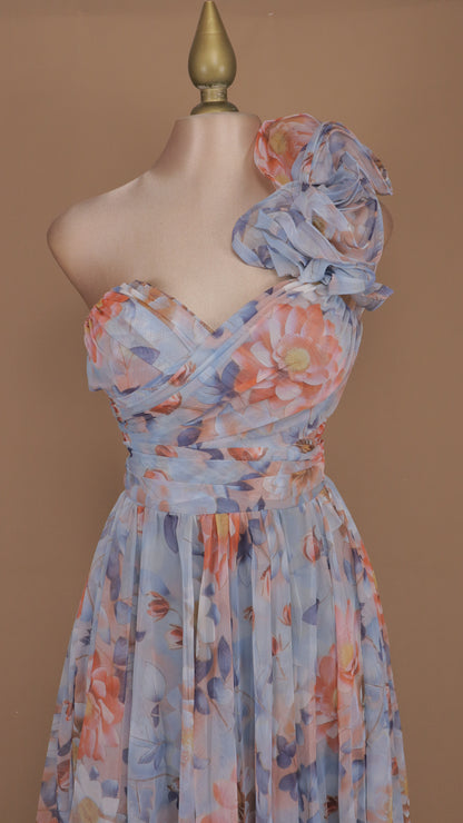 Vestido largo estampado con escarola en hombro