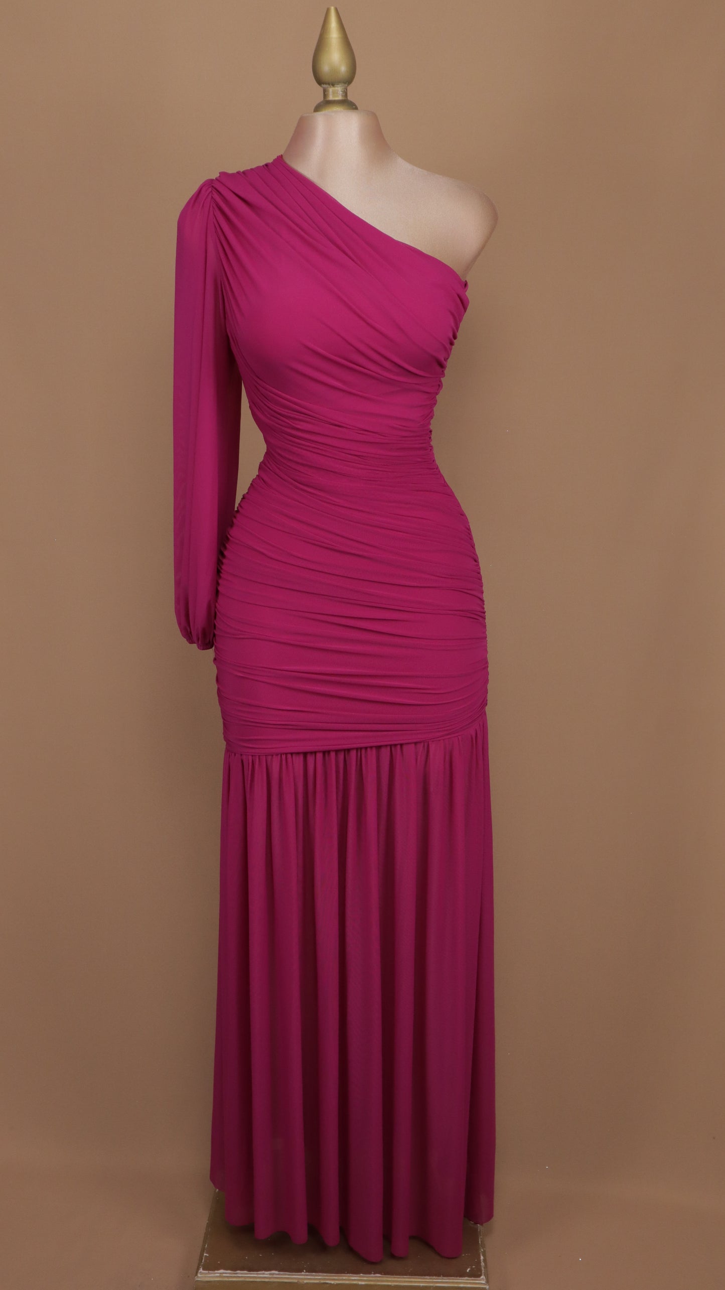 Vestido largo asimétrico manga larga